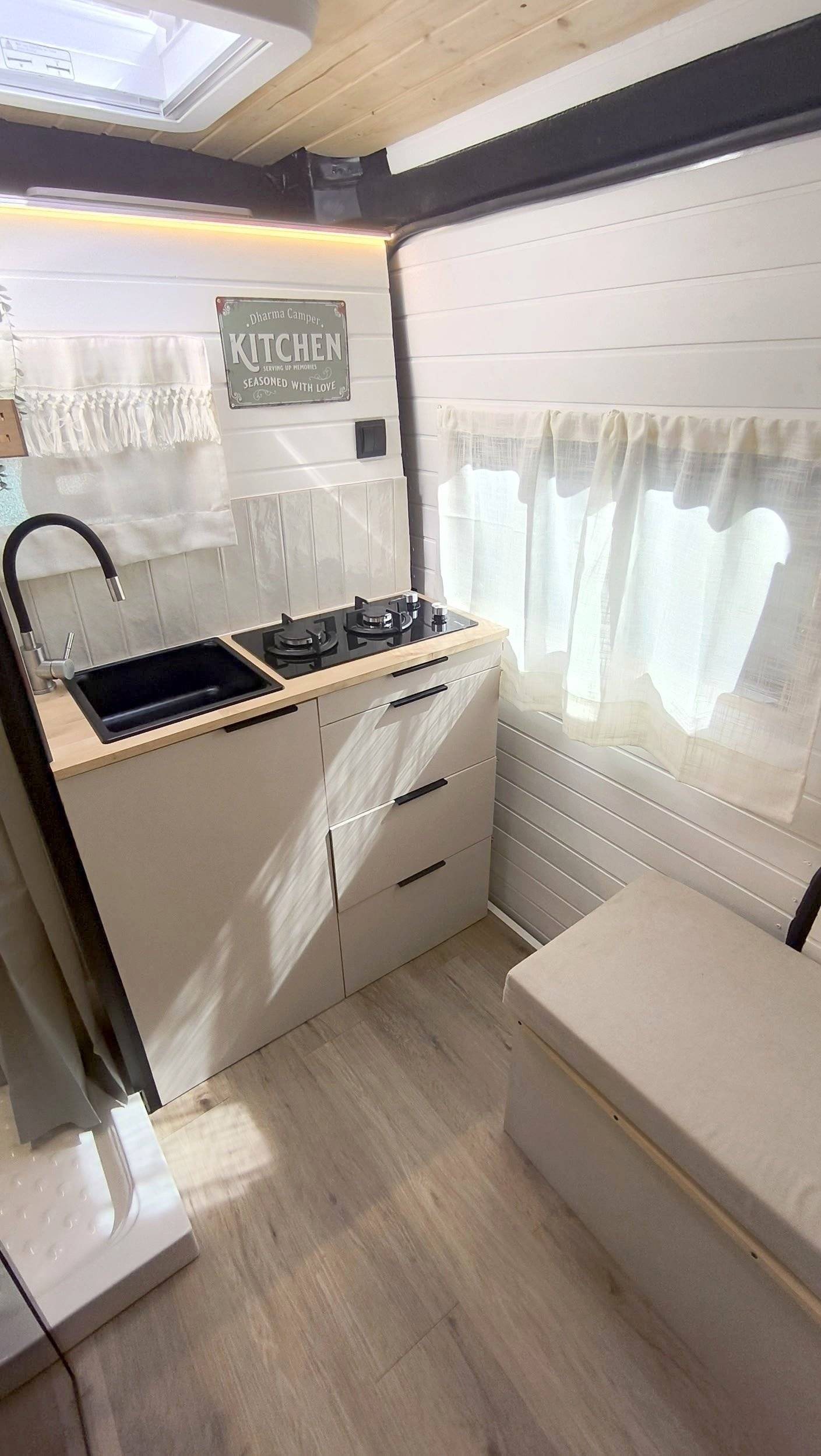 Coin cuisine Peugeot Boxer - Yescapa