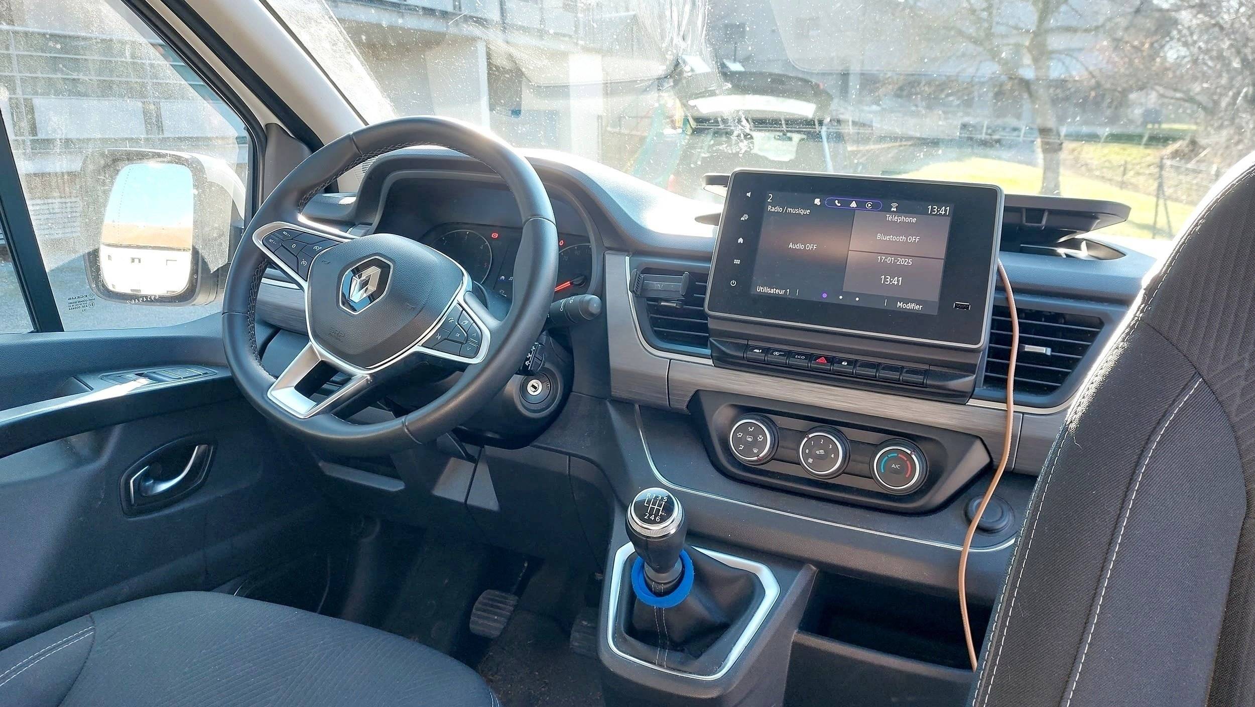 Pilote 2,0 l dCi 115 ch