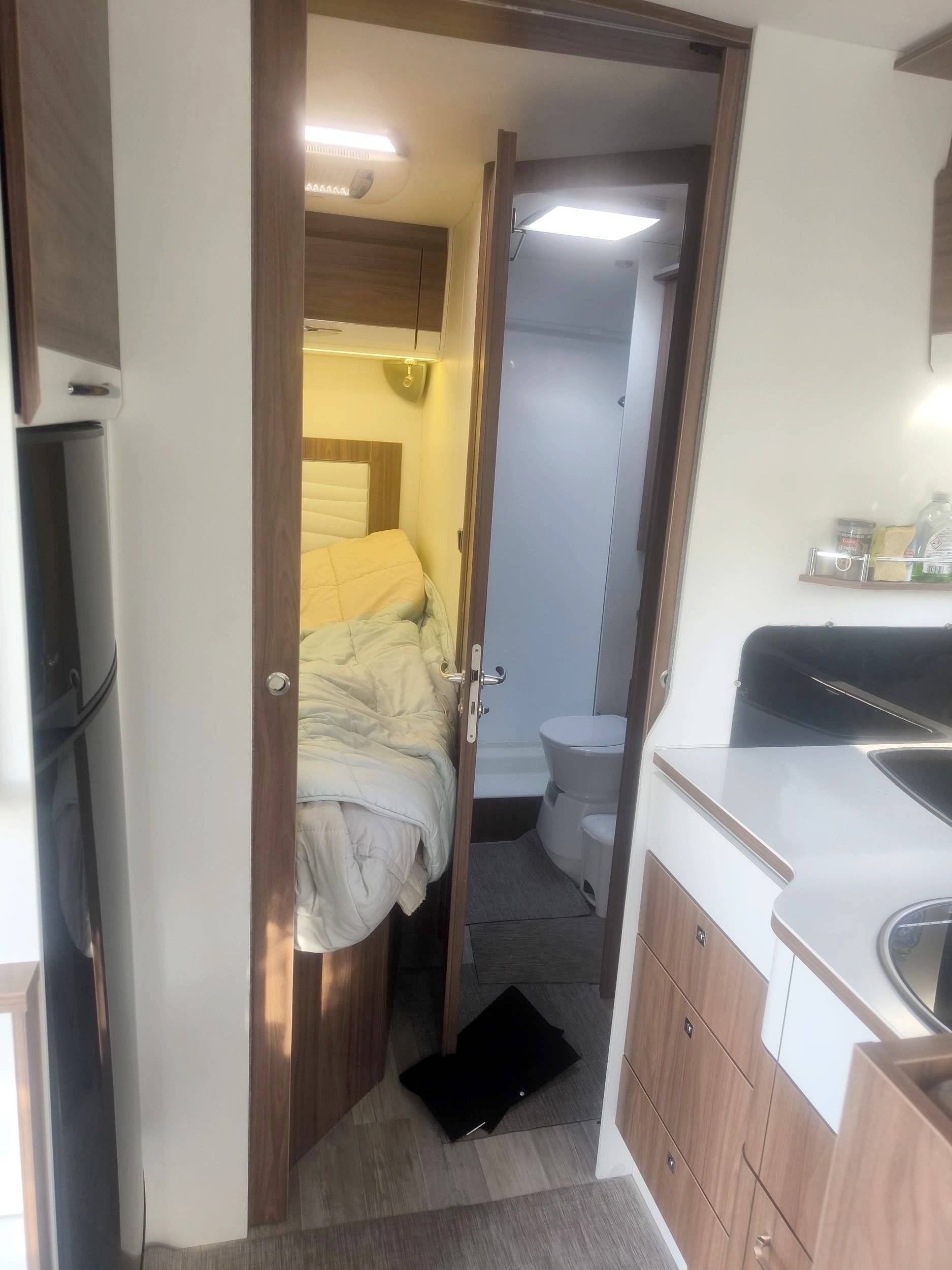 Couchages Fiat Ducato 2,3 l Multijet 130 ch. - Yescapa