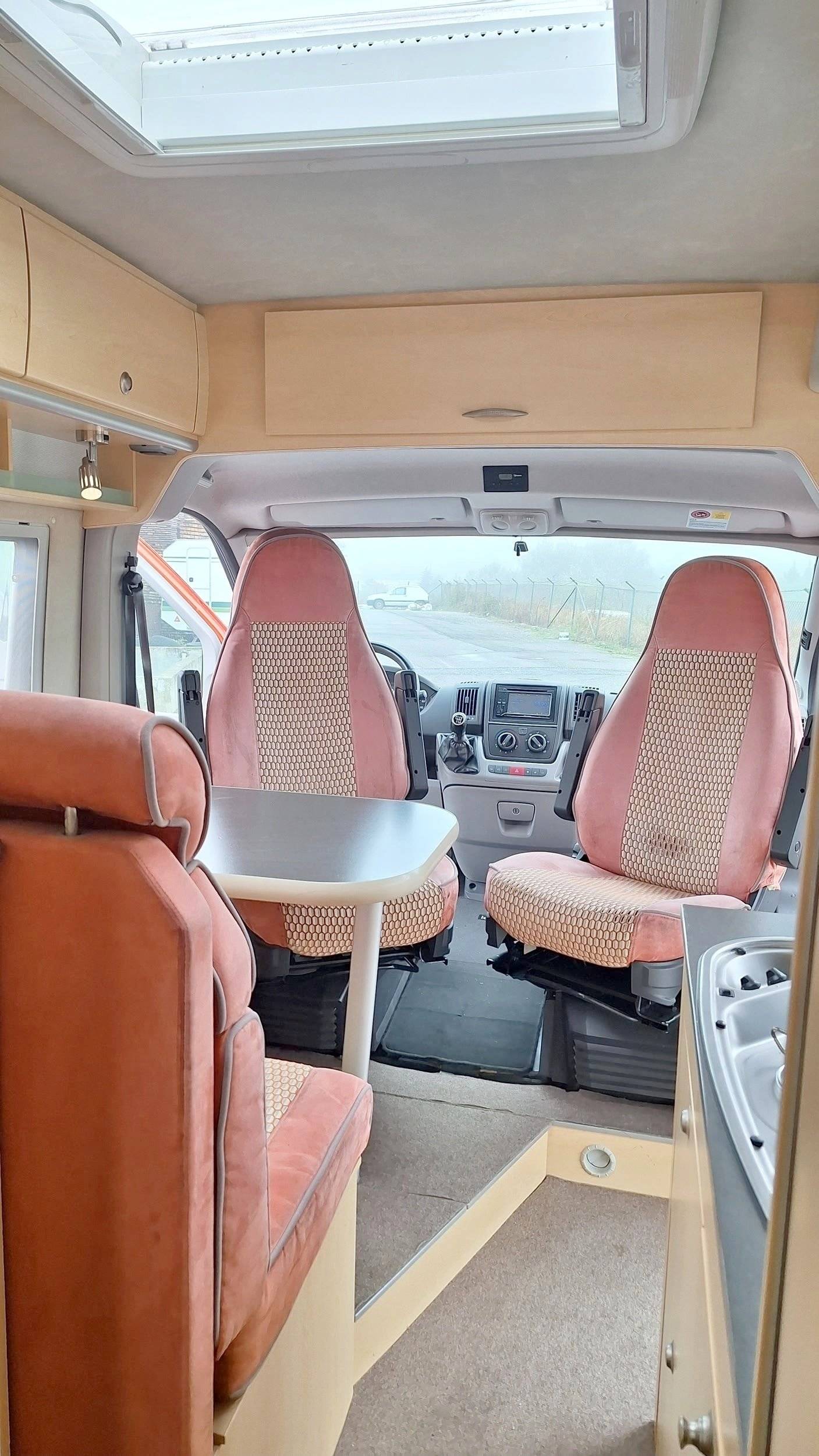 La Strada Ducato 3,0 l 180 ch