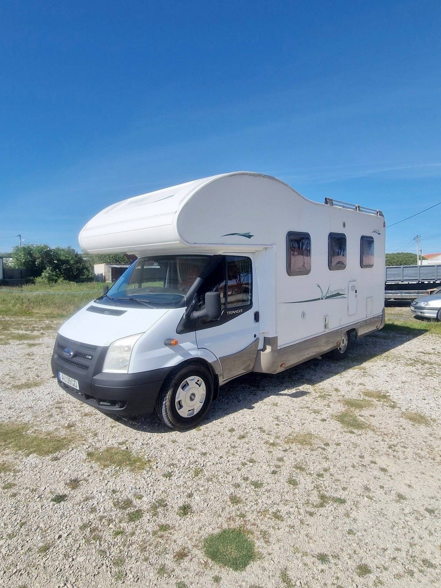 Vilamobil Ford Transit