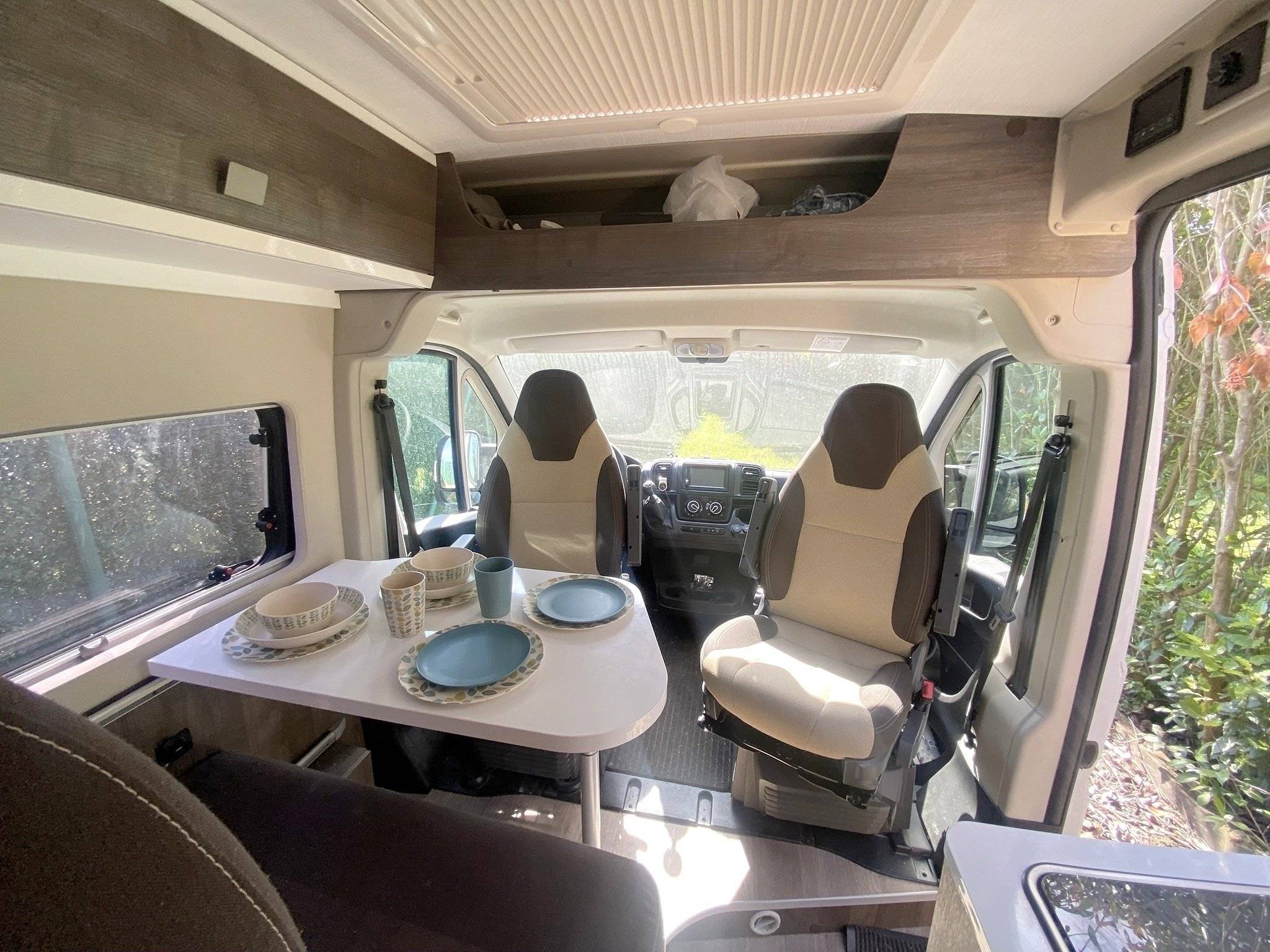 Comedor Fiat Ducato 2,2 140cv - Yescapa