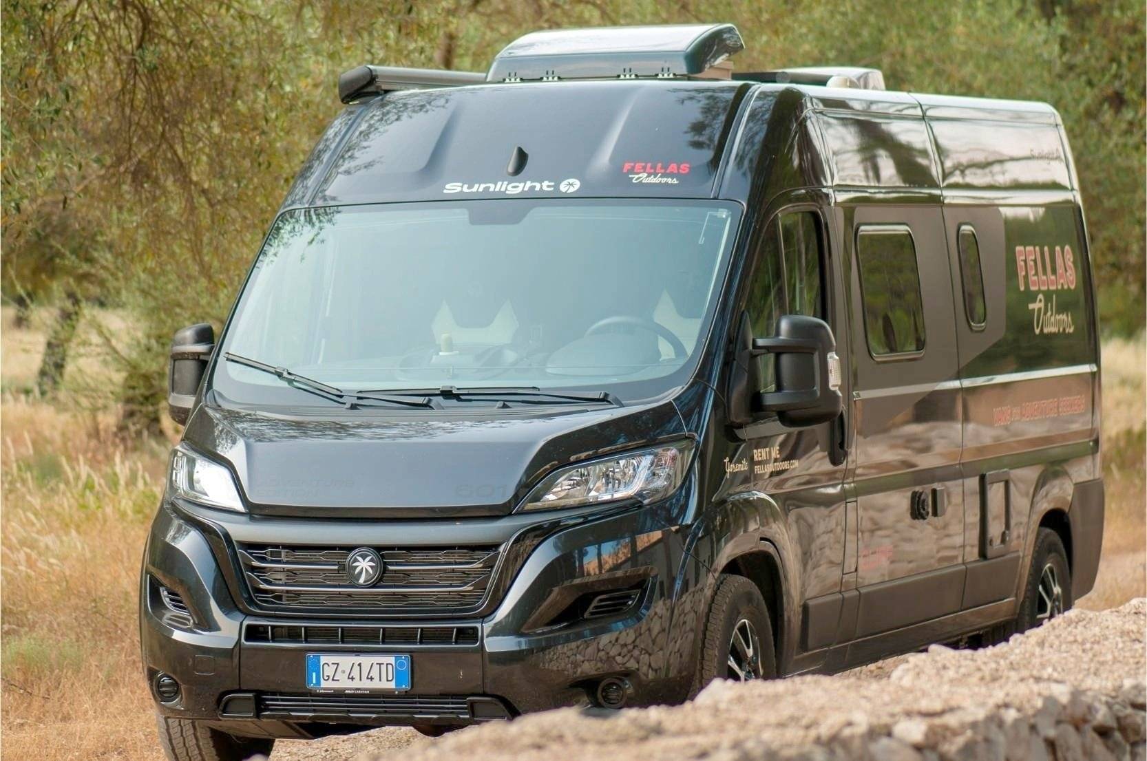 Front view from 3/4 Fiat Fiat Multijet 2   2,3 L   150 CV - Yescapa