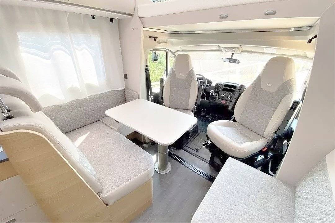 Adria ADRIA CORAL XL 660 SL