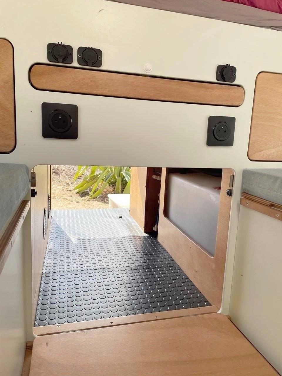 T.H.O.M. FORD TRANSIT 2T L2H2 TDCI 130CH