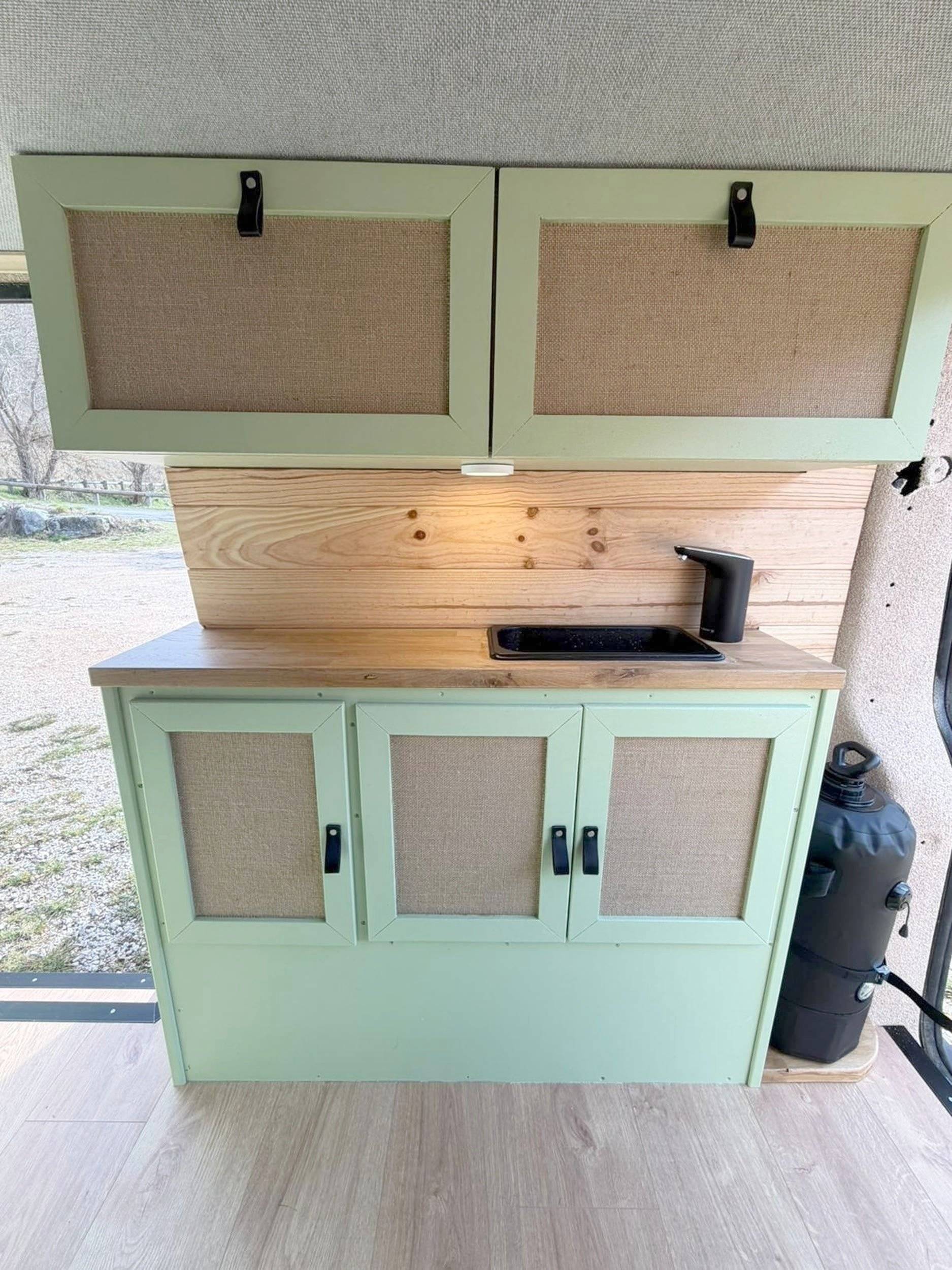 Angolo cucina Volkswagen Transporter T6 2,0 l 150ch - Yescapa