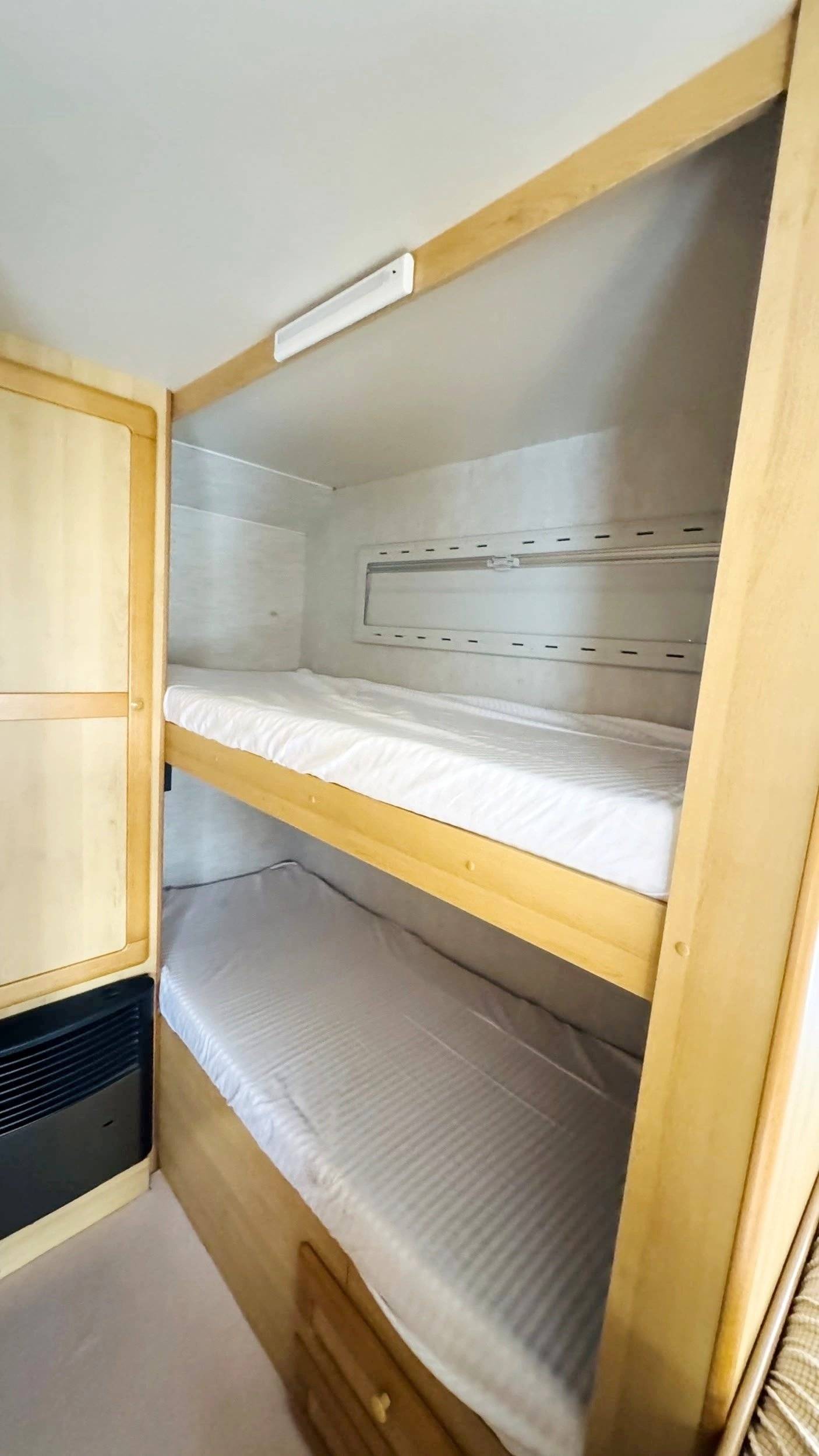 Dormidas Fiat Ducato 2.5 TDI - Yescapa