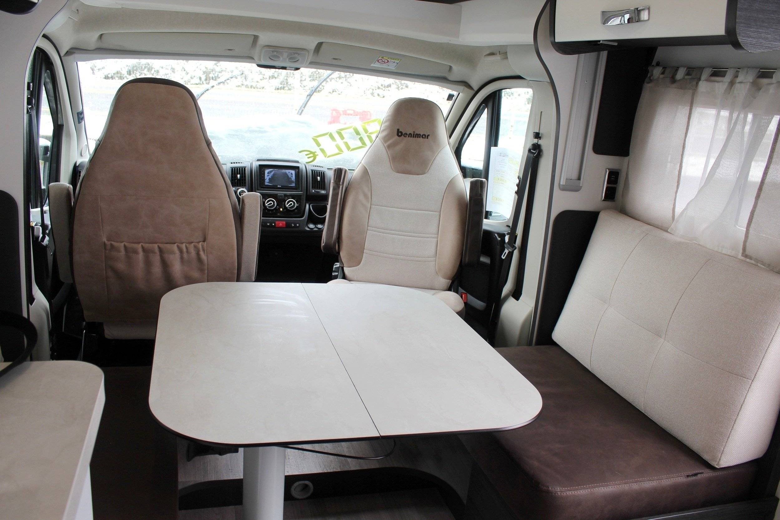 Eethoek Fiat Ducato 2,3 l Al-Ko 160 ch. - Yescapa