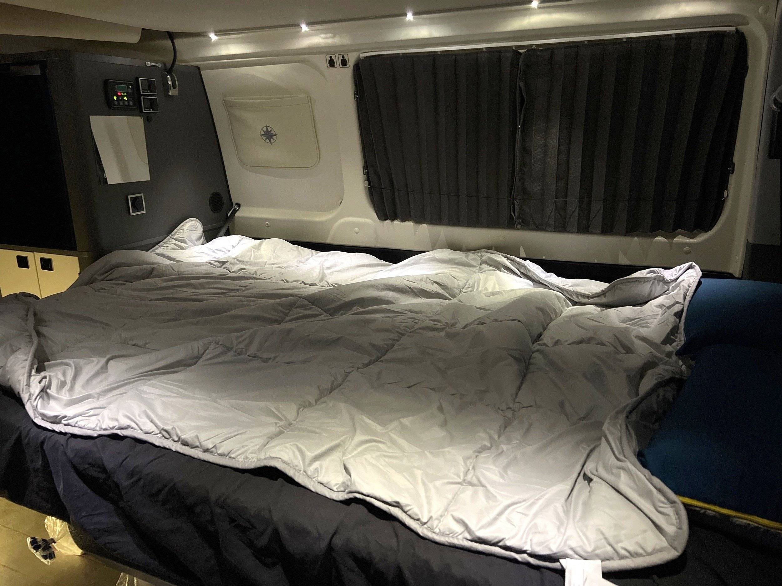 Couchages Volkswagen T6 2,0 l TDI 150 ch - Yescapa