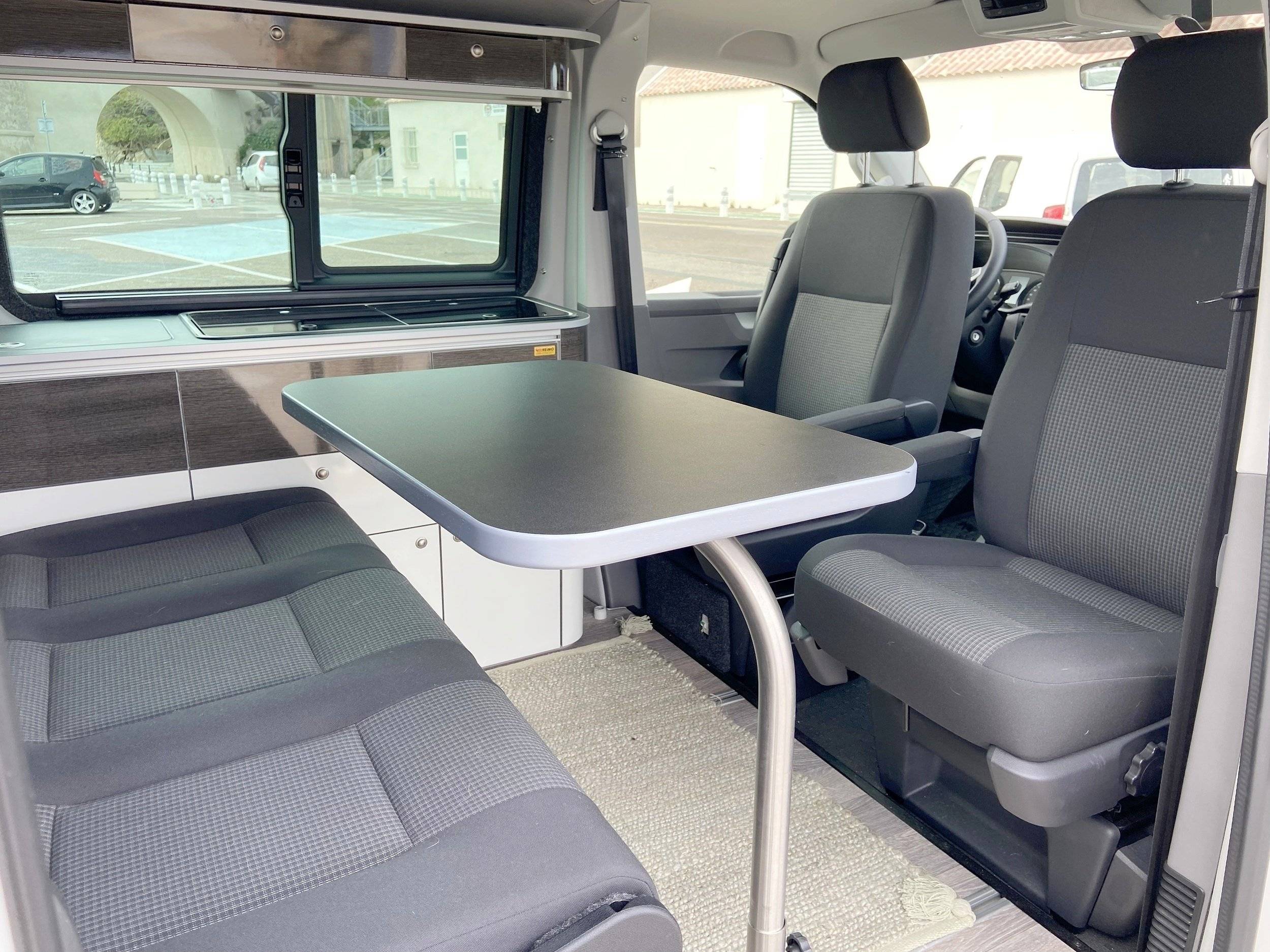 Volkswagen T6 2,0 l TDI 150 ch