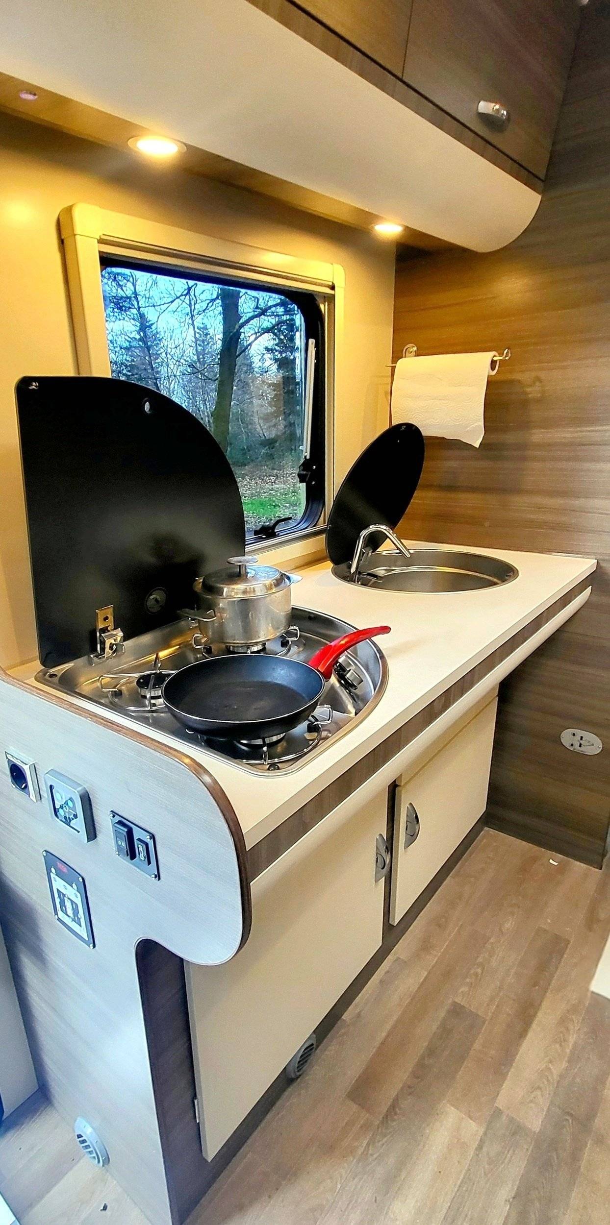 Coachbuilt RV 