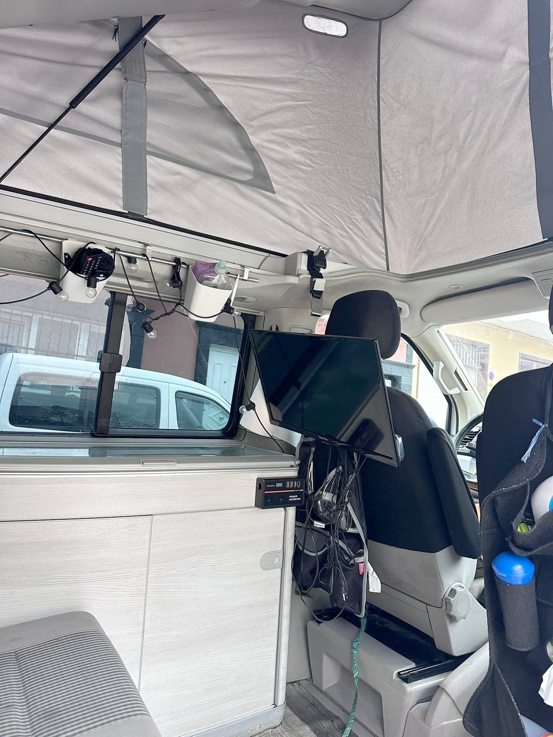 Volkswagen T6 California Coast