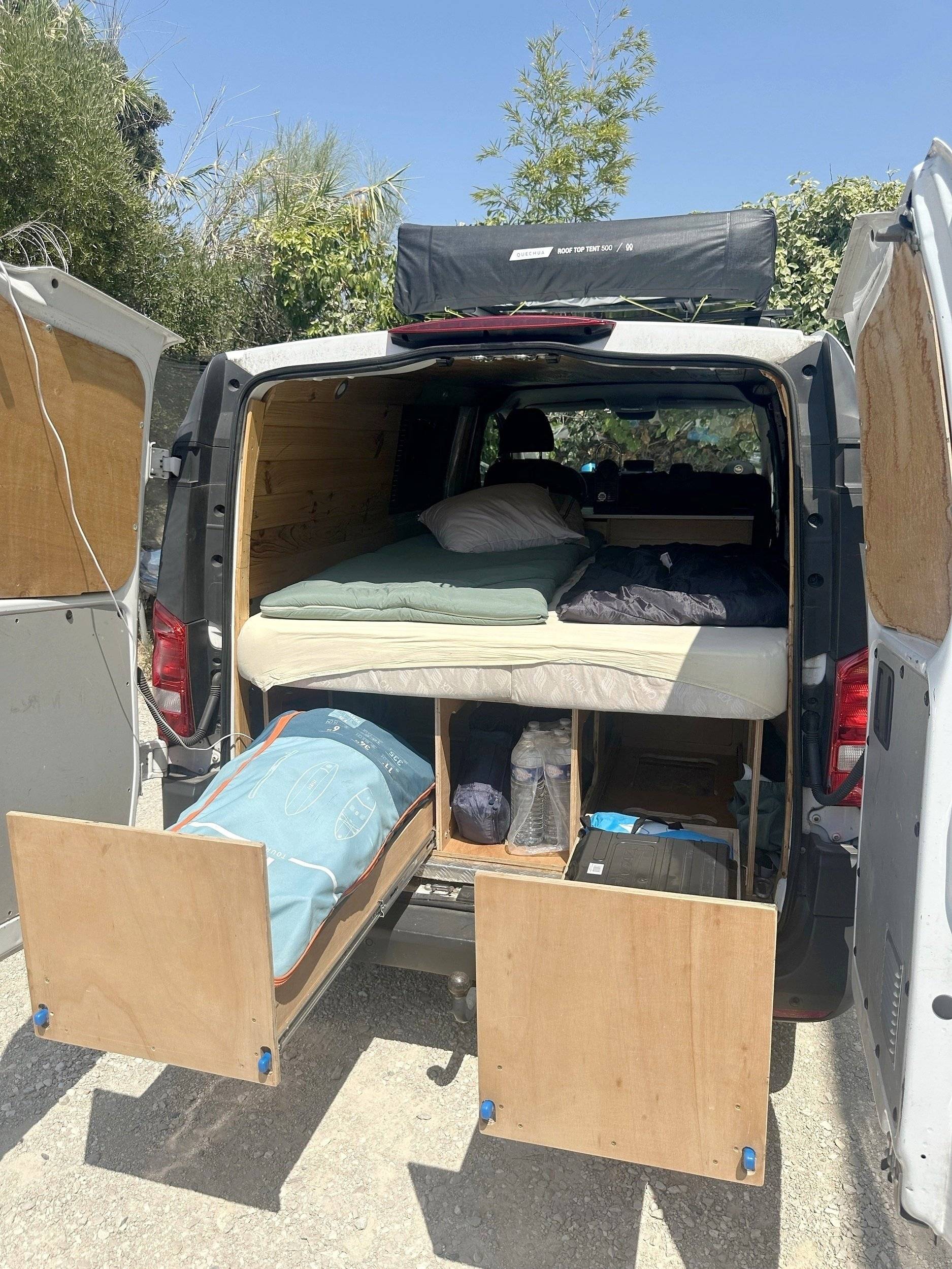 Kochnische Mercedes Vito 2,0 l 136 ch - Yescapa