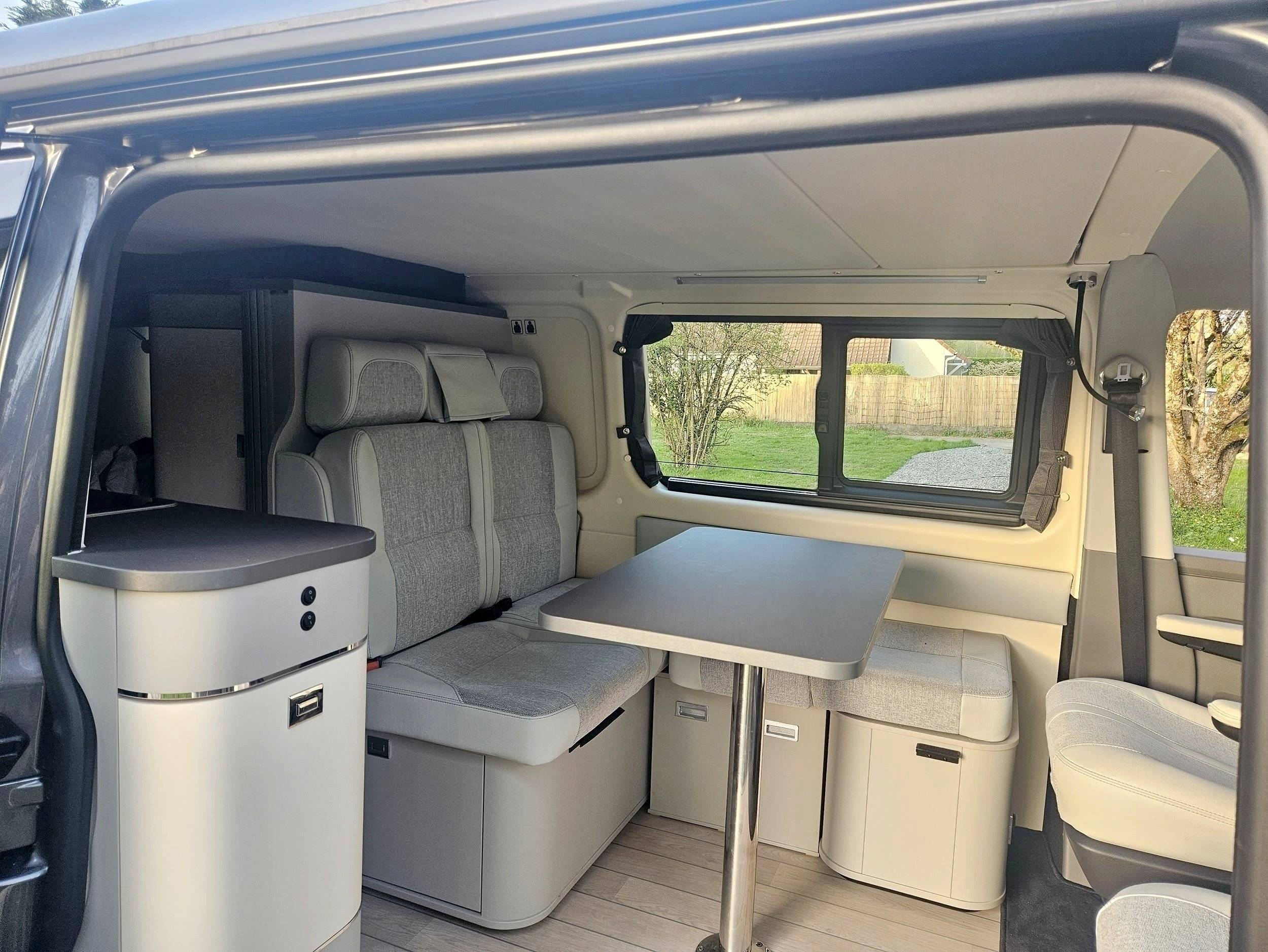 Comedor Volkswagen Volkswagen T6.1 Kepler One - Yescapa