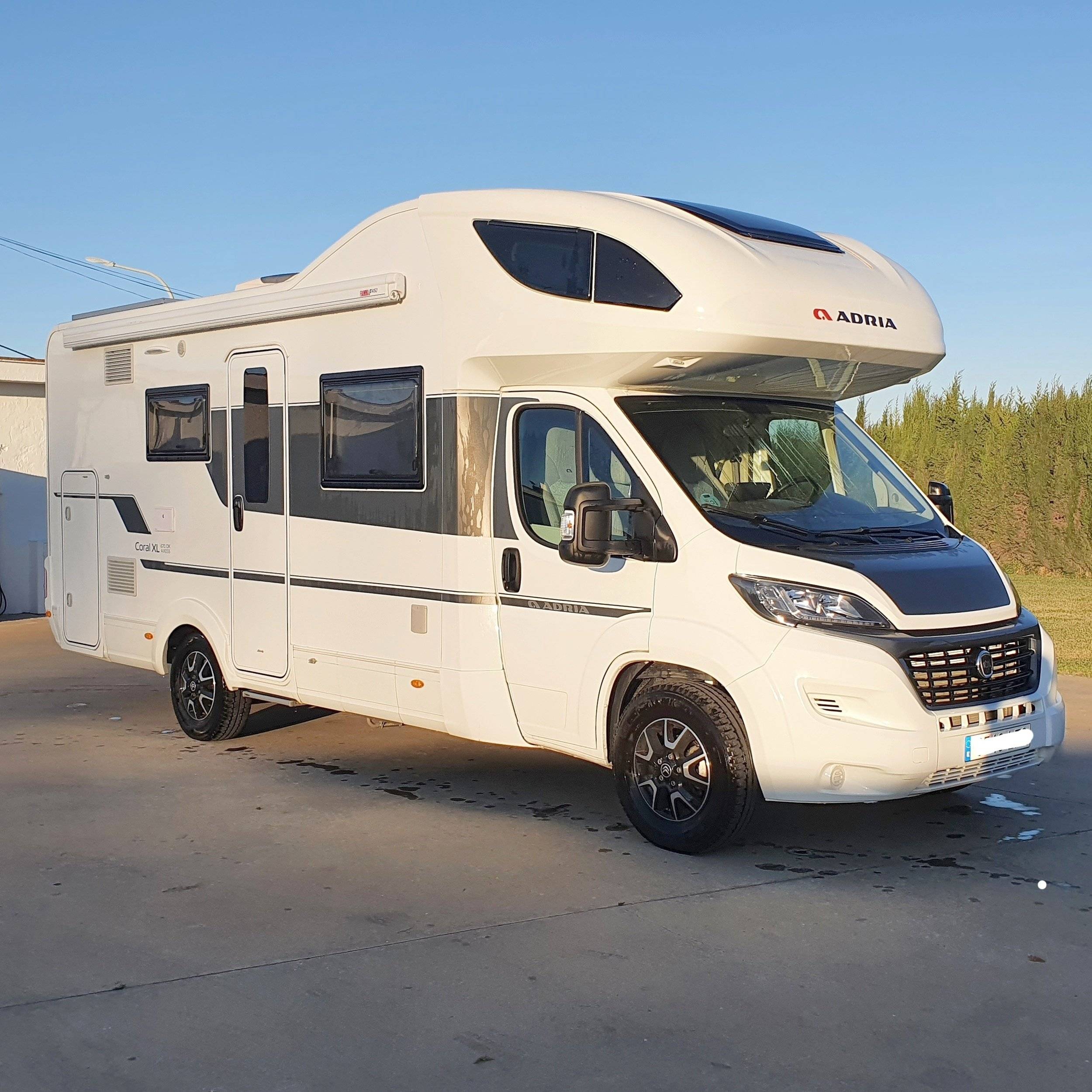 Adria Coral XL Plus A 670 SL
