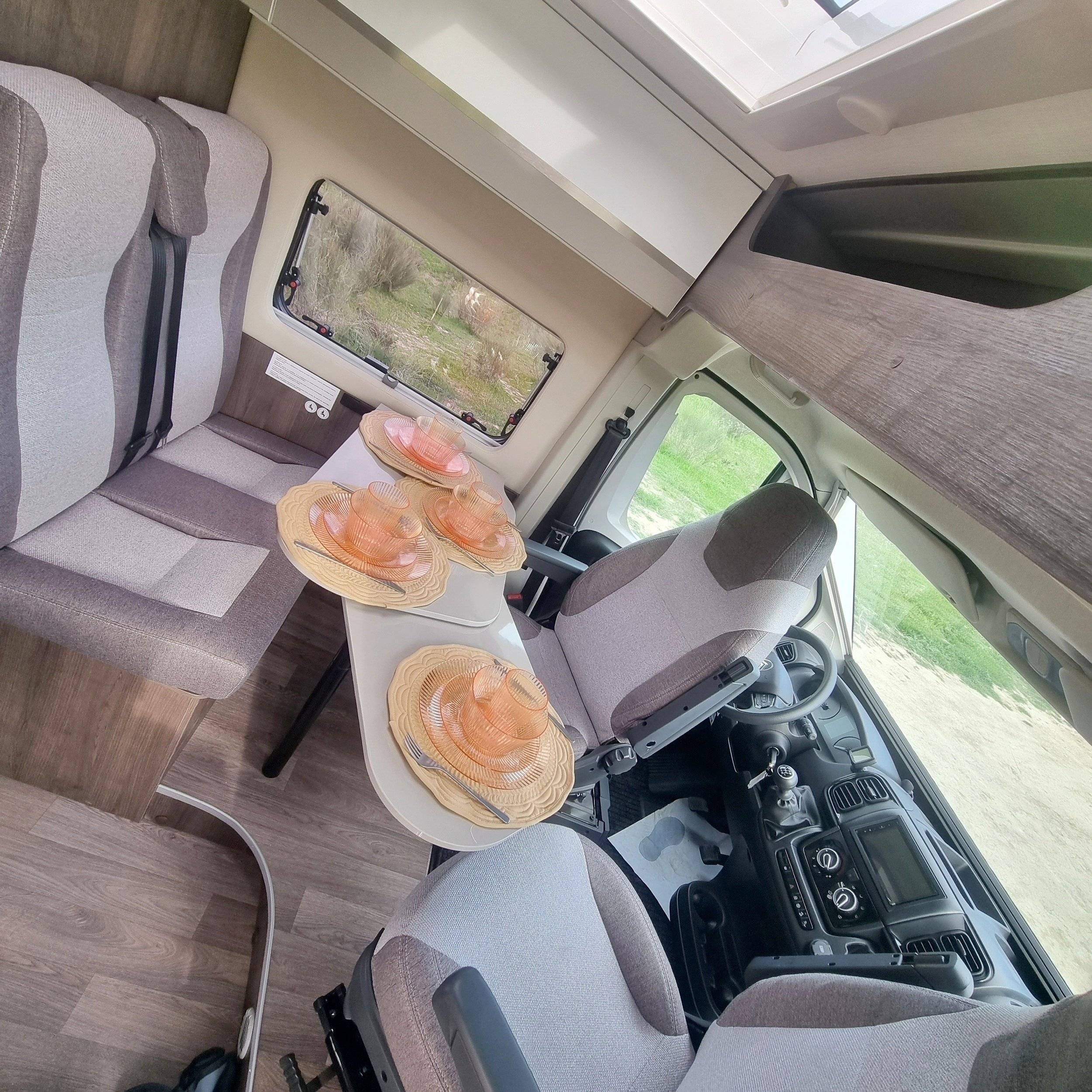 Comedor Citroën - Yescapa