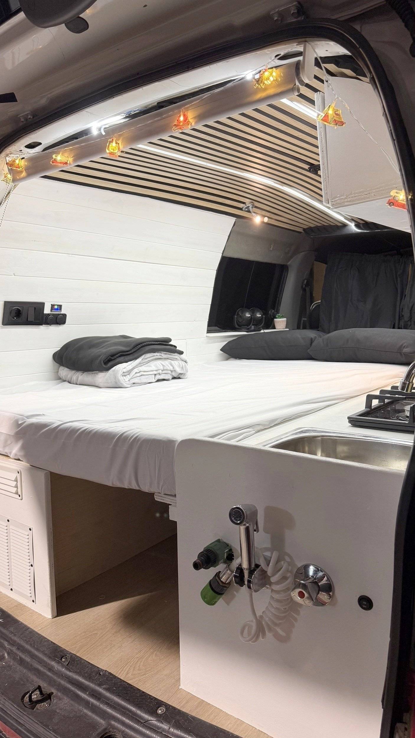 Plazas en cama Hyundai h1 - Yescapa