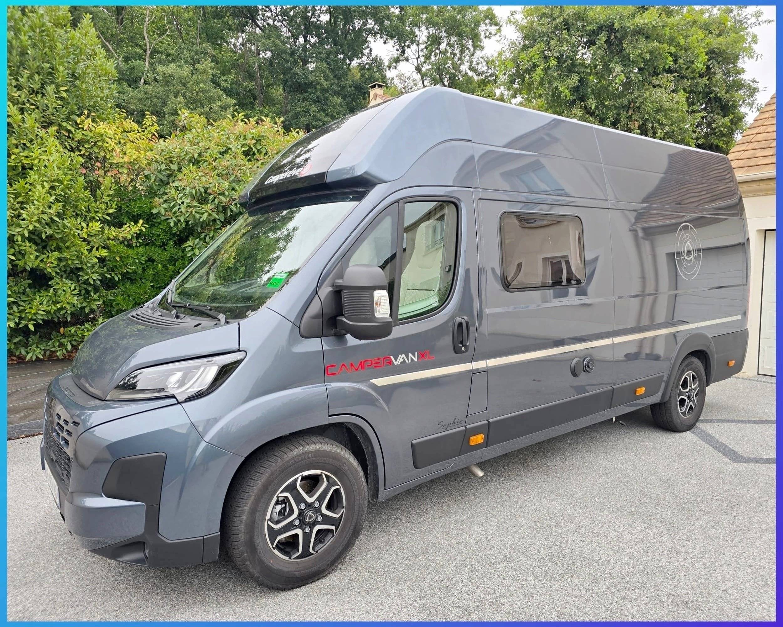 Vista frontale a ¾ Fiat Fiat ducato - Yescapa