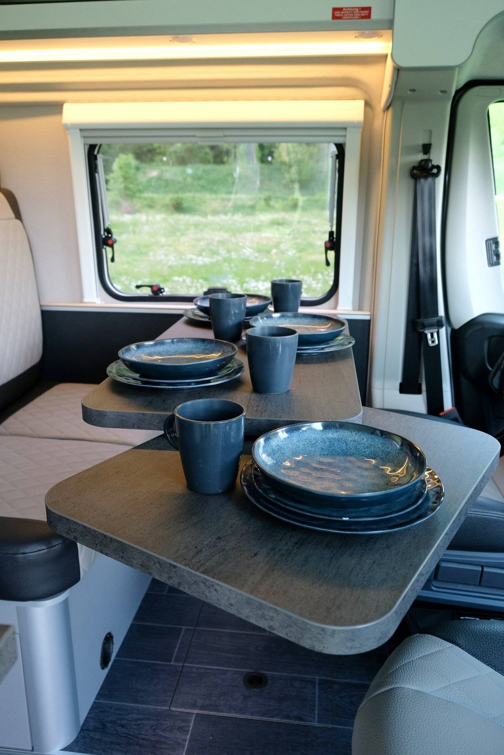 Dining Area Fiat - Yescapa