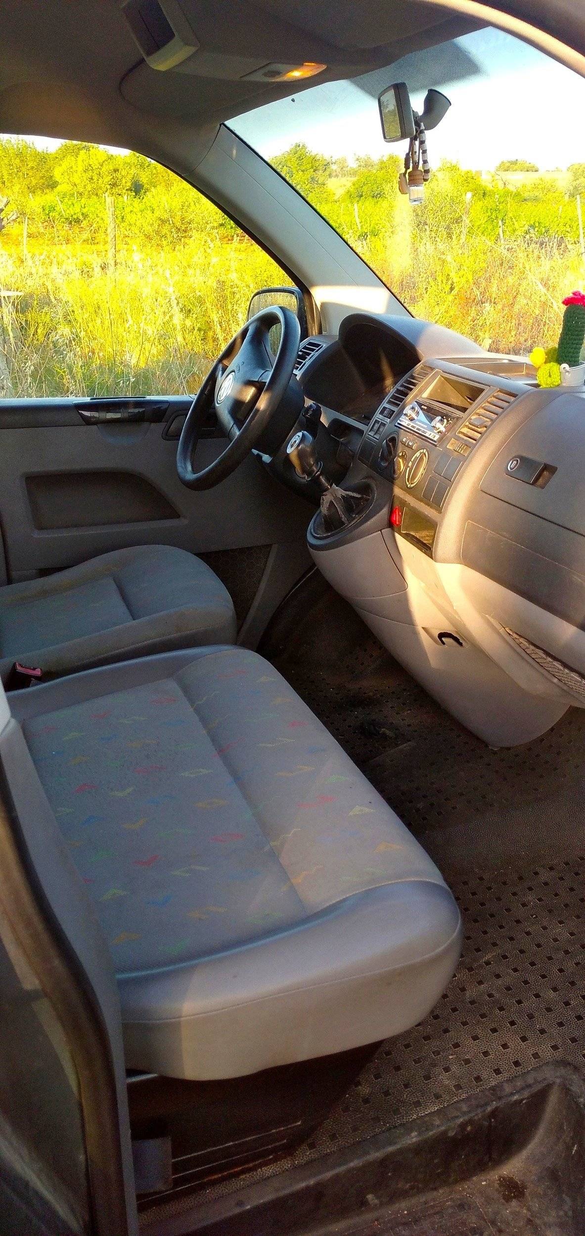 Volkswagen Transporter T5 2.5TDI