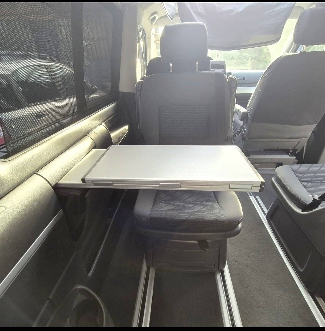 Volkswagen T5 2,0 l 140 ch