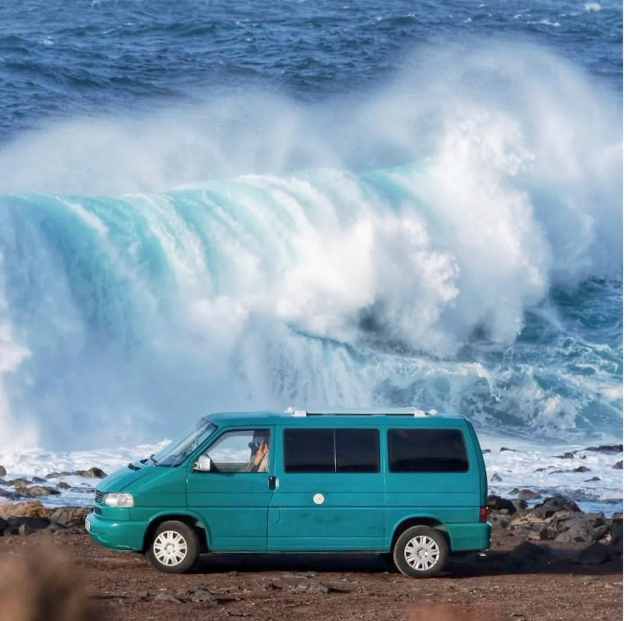 Voorkant 3/4 Volkswagen Transporter - Yescapa