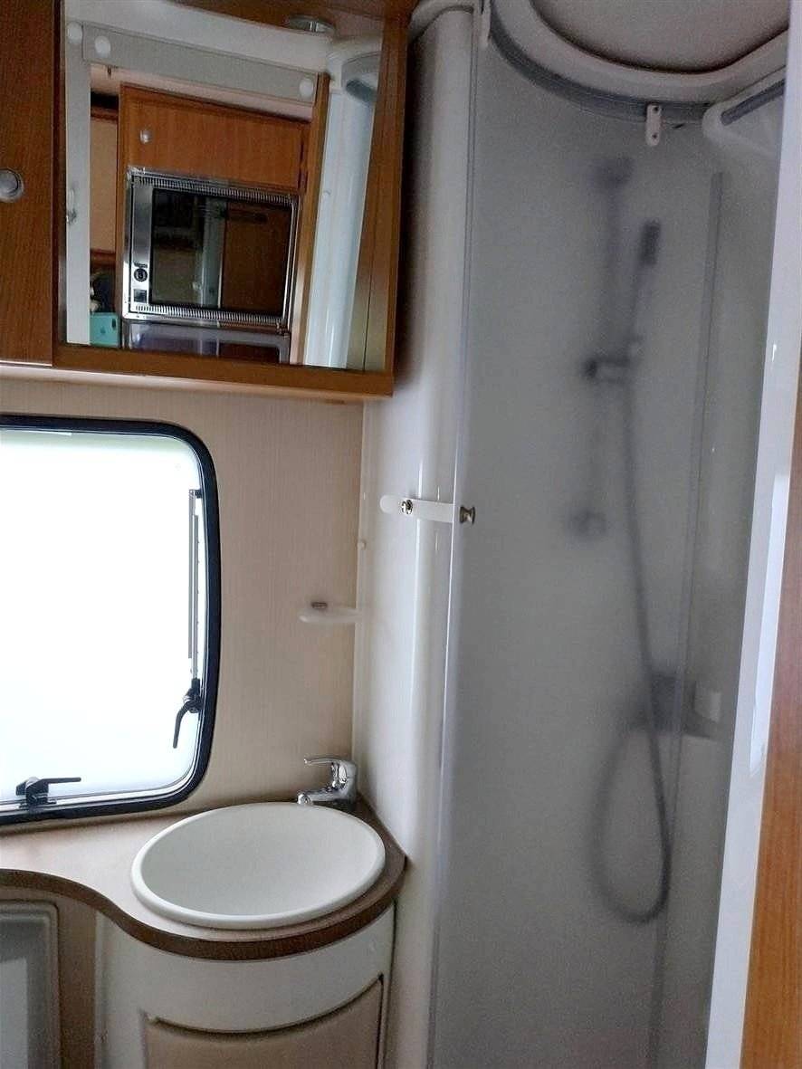 Challenger ford transit