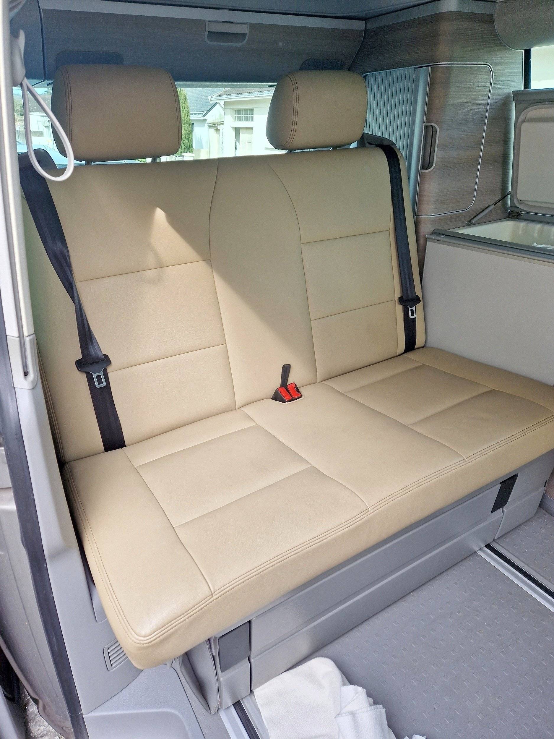 Volkswagen T5 California