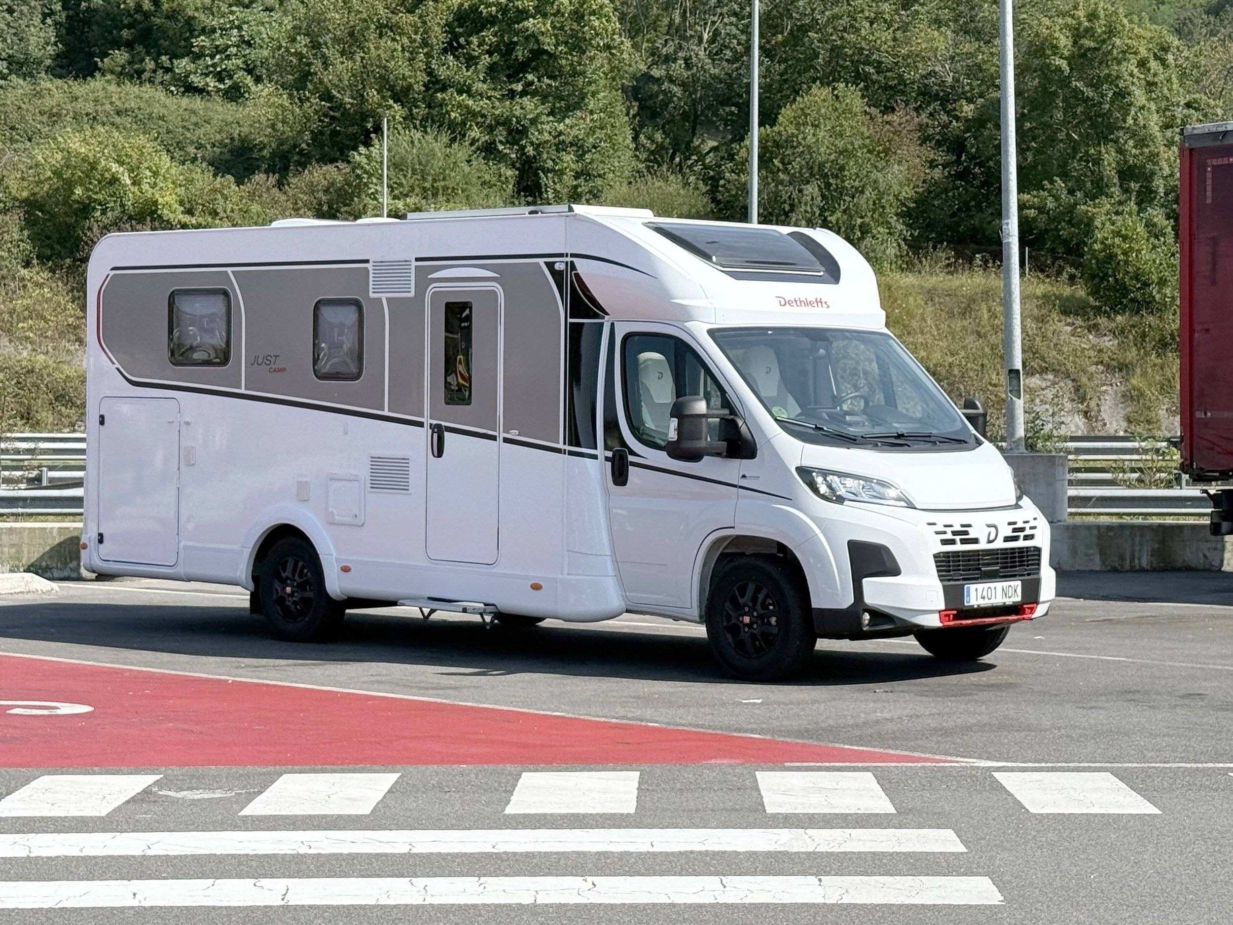 Dethleffs T 7052 DBM