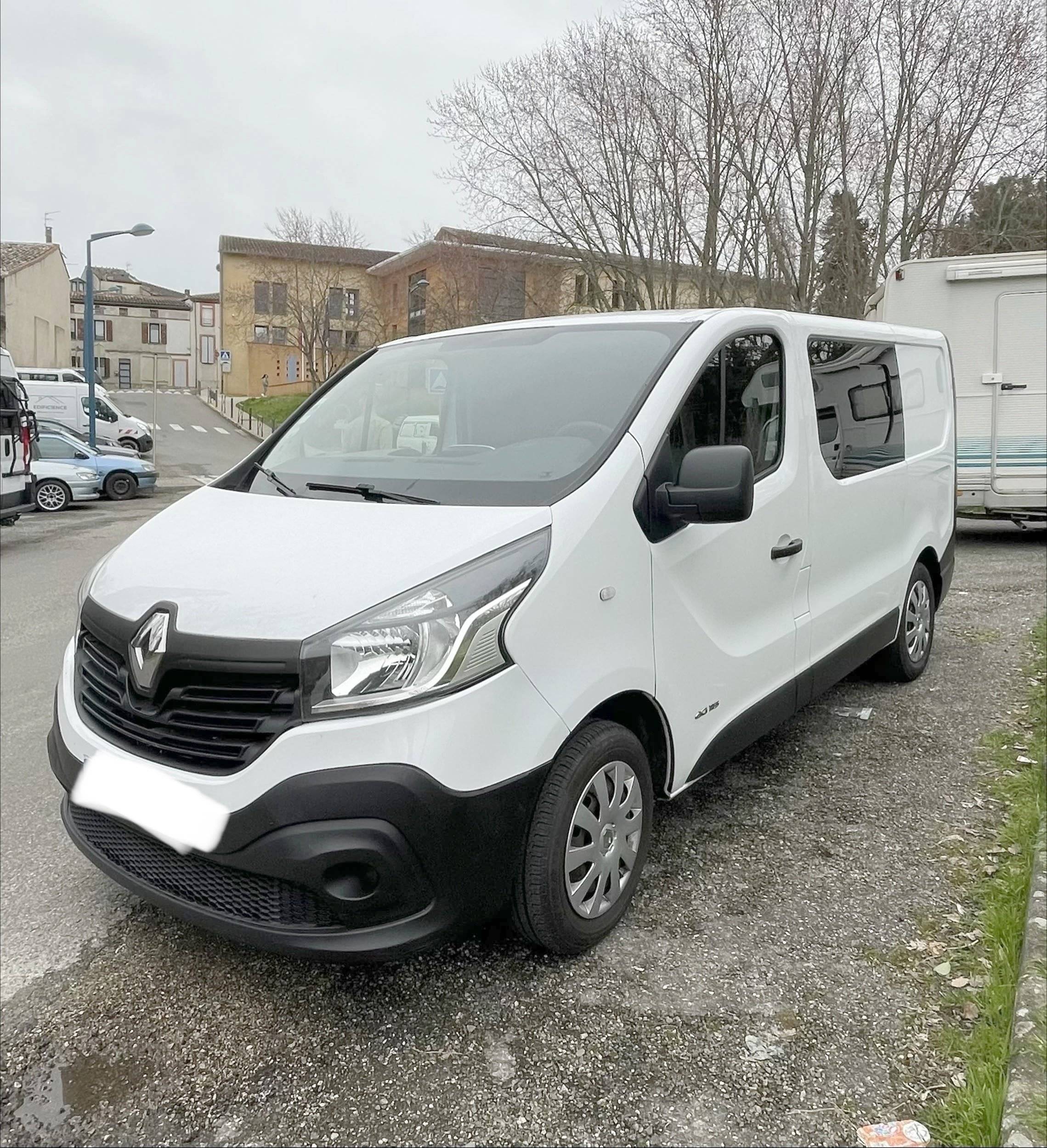 Menjador Renault - Yescapa