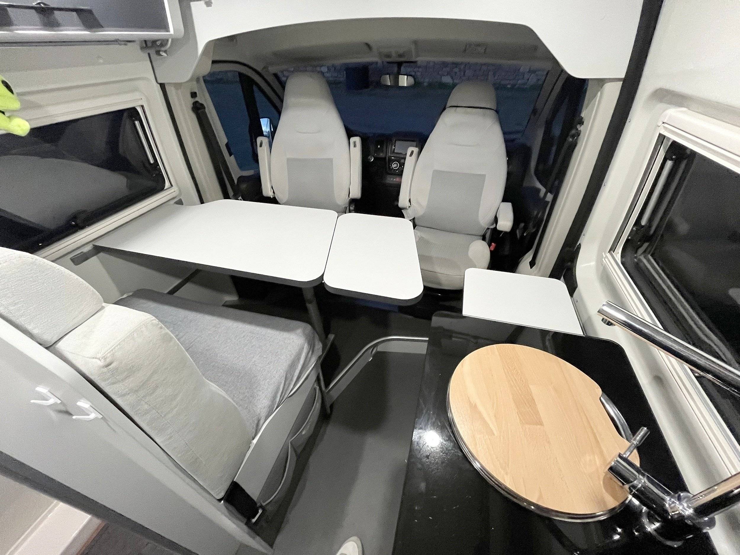 Font Vendôme Leadervan Duo