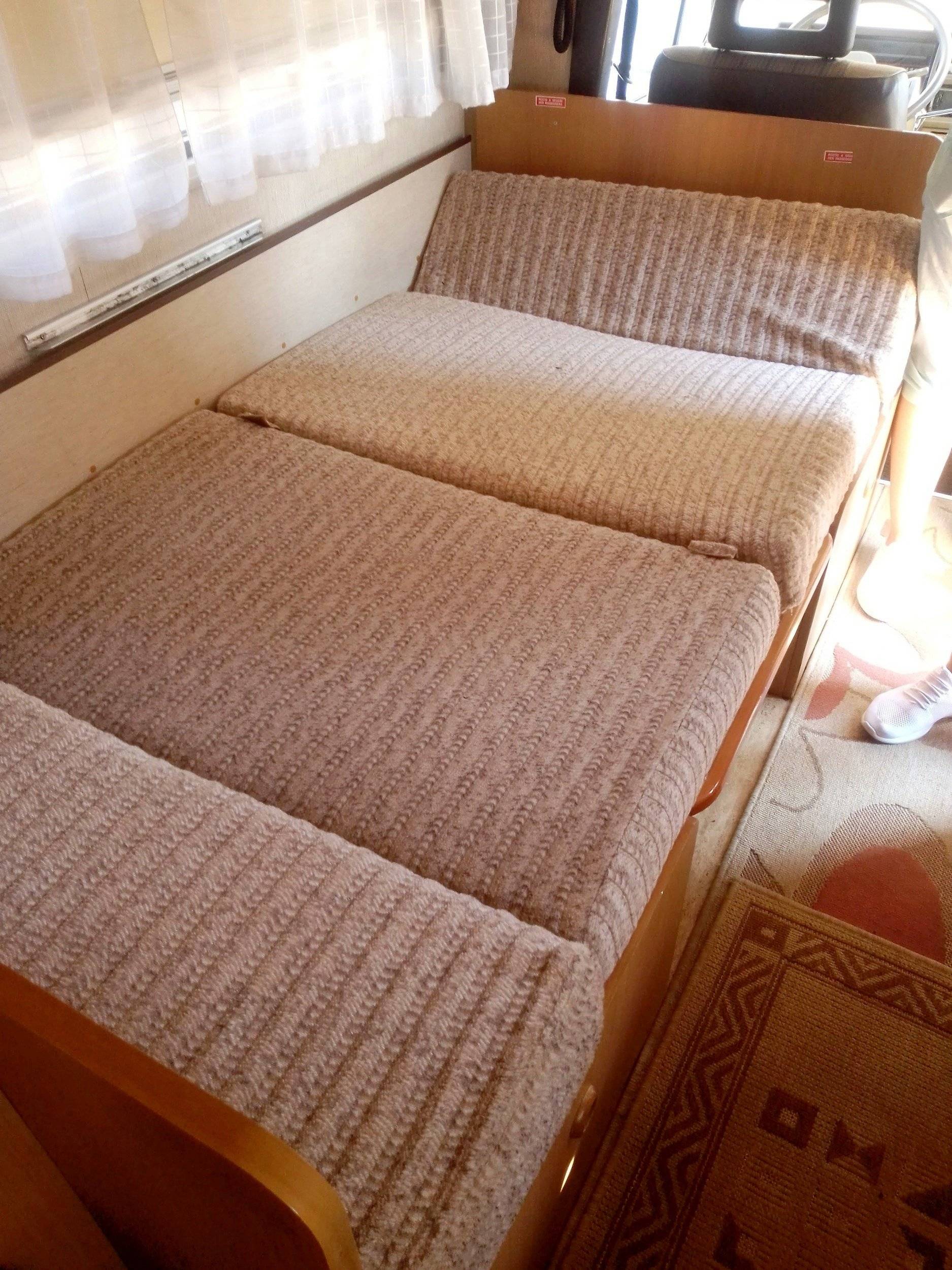 Berth Fiat Ducato 2,0 l 115 ch - Yescapa