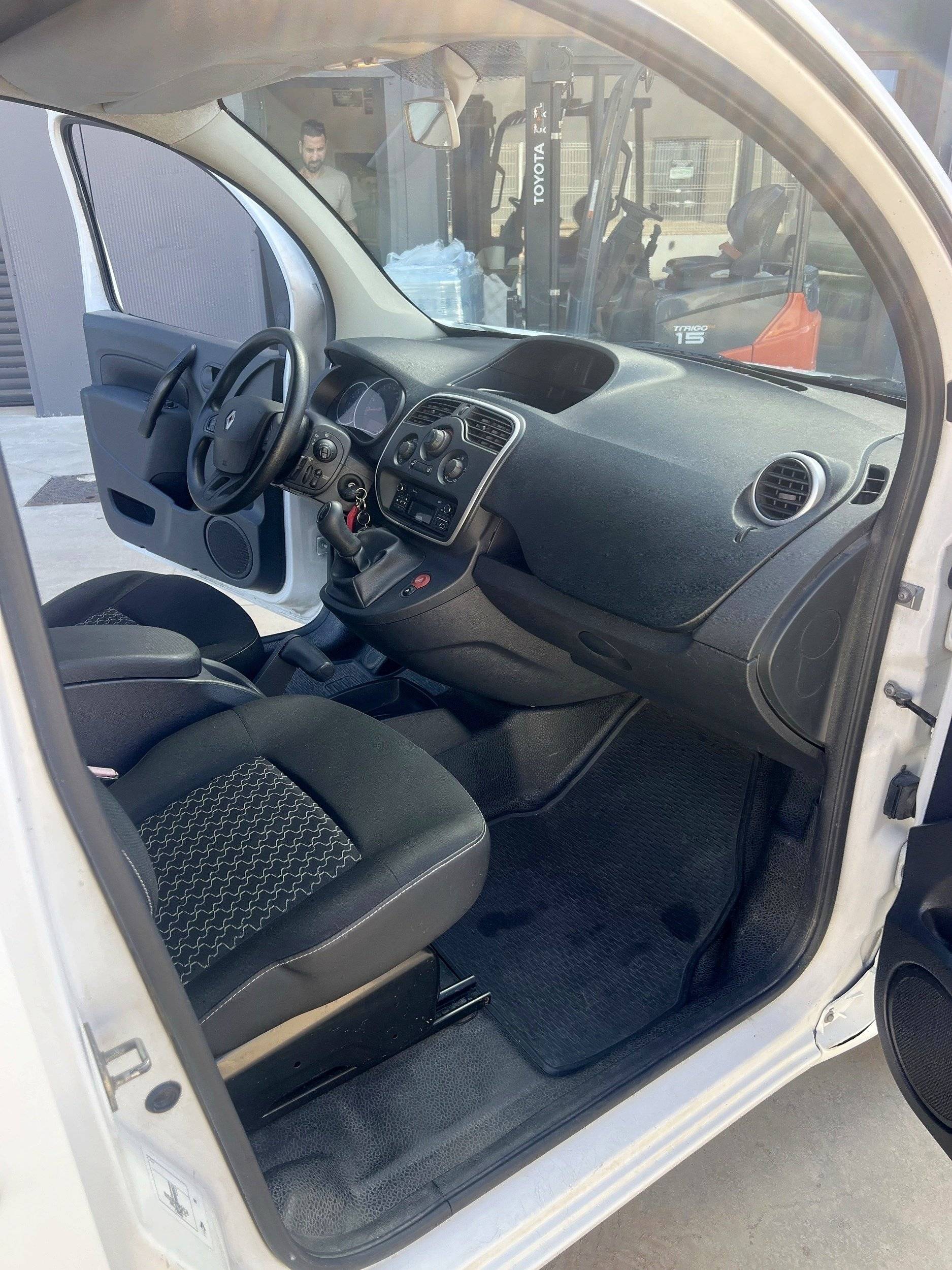 Coin repas Renault kangoo 2 90CV - Yescapa