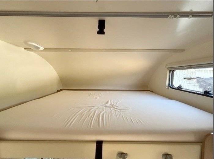 Berth Ford Ford - Yescapa