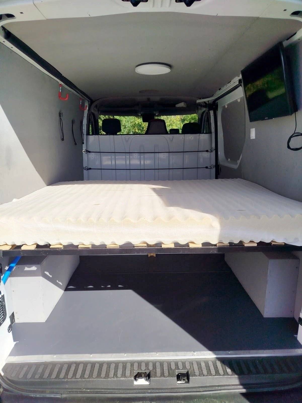 Berth Renault 2,3 l 125 ch - Yescapa