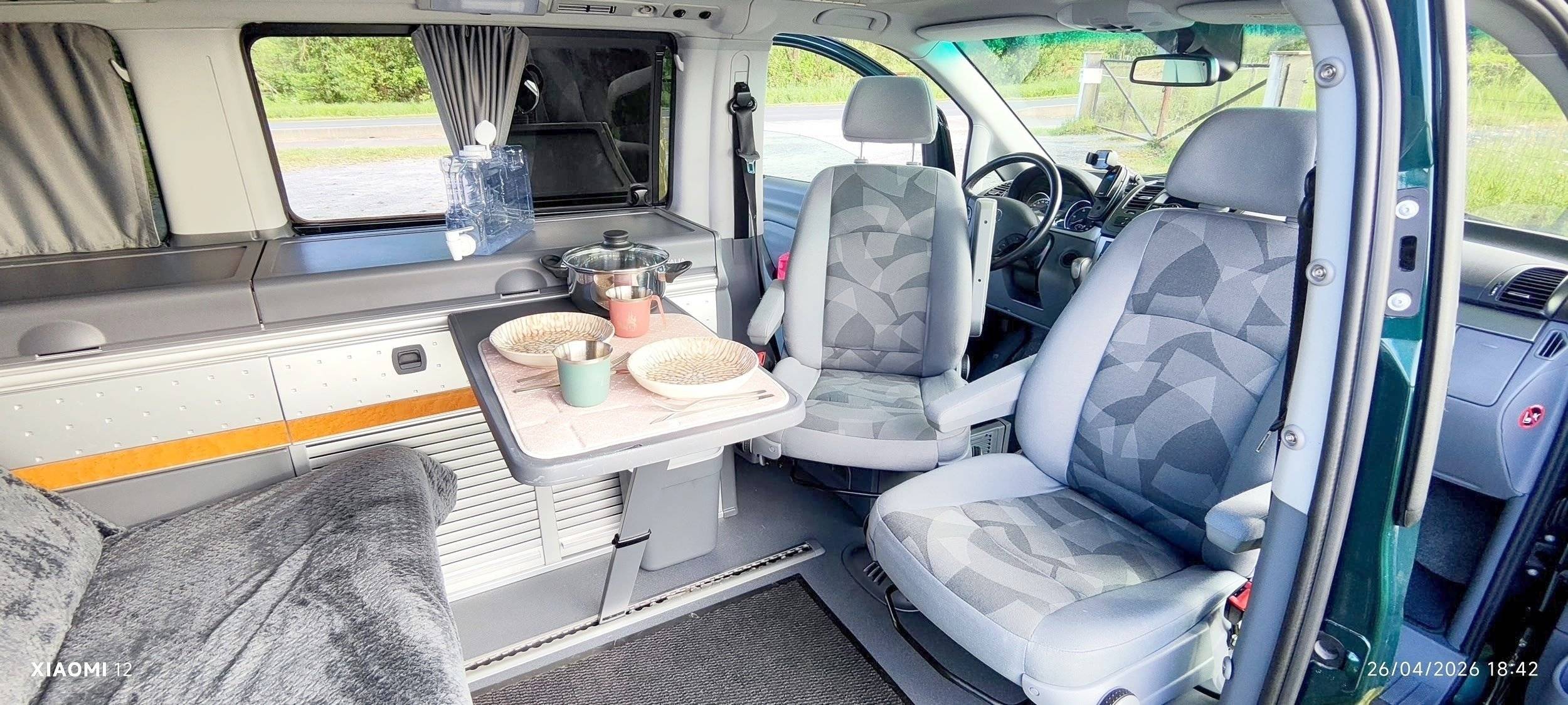 Dining Area Mercedes Viano Marco Polo 2.2 4Matic - Yescapa