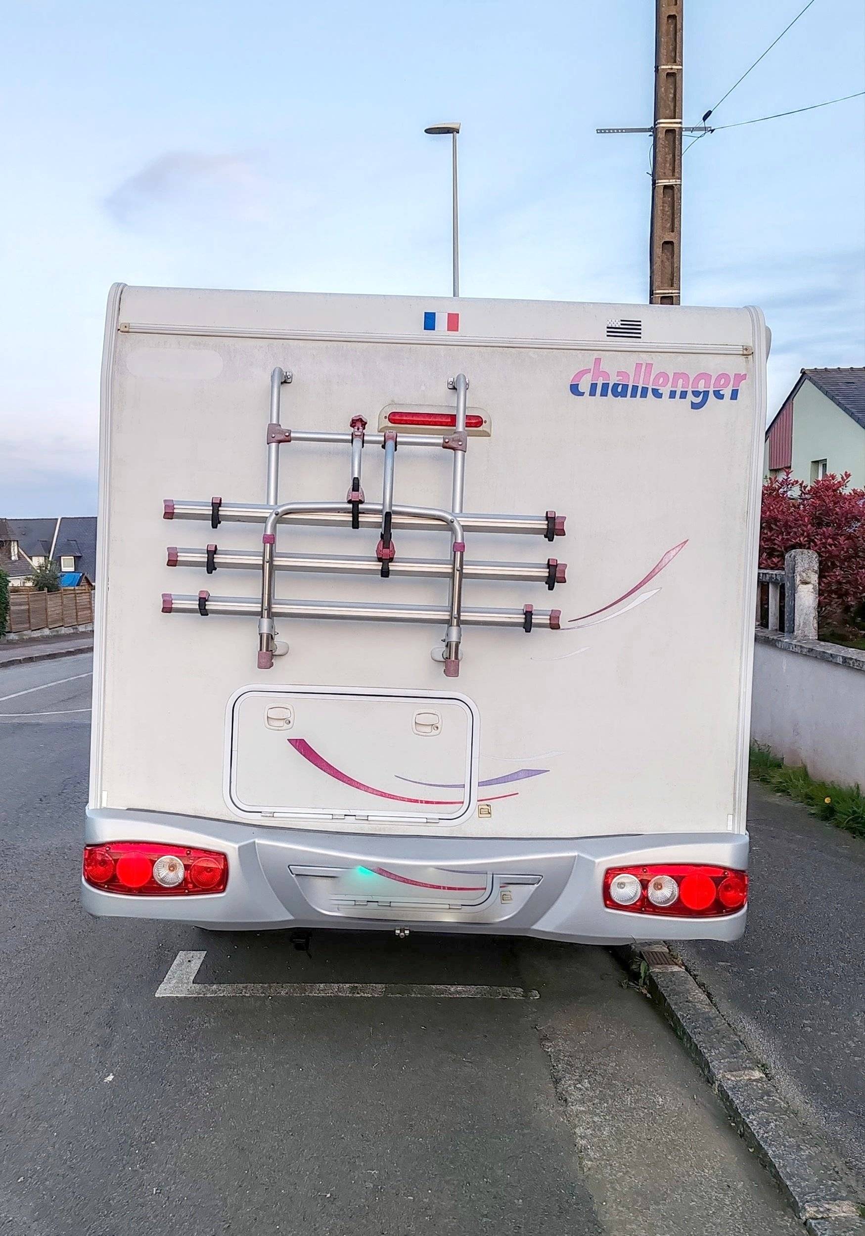 Challenger Transit 2,2 l 140 ch