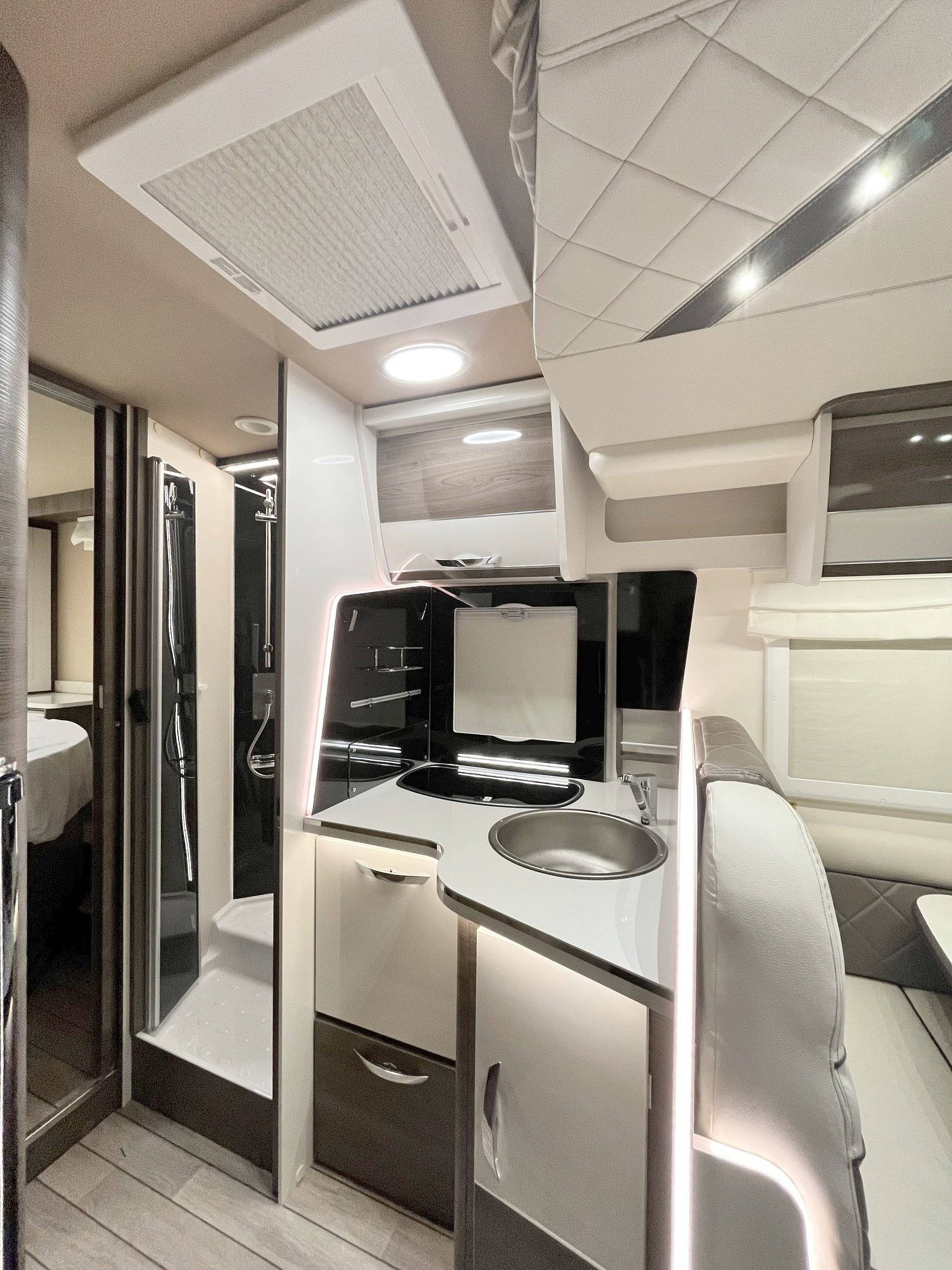 Mclouis Mclouis  MC4 873