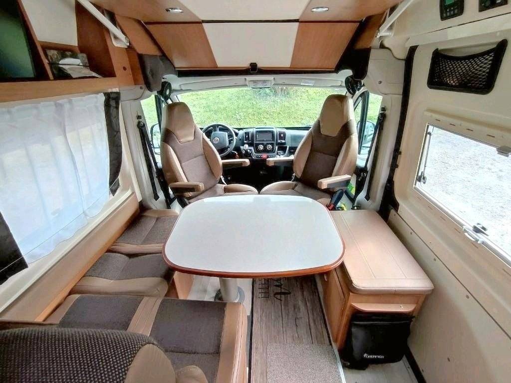 Dreamer Family Van Select Rapido