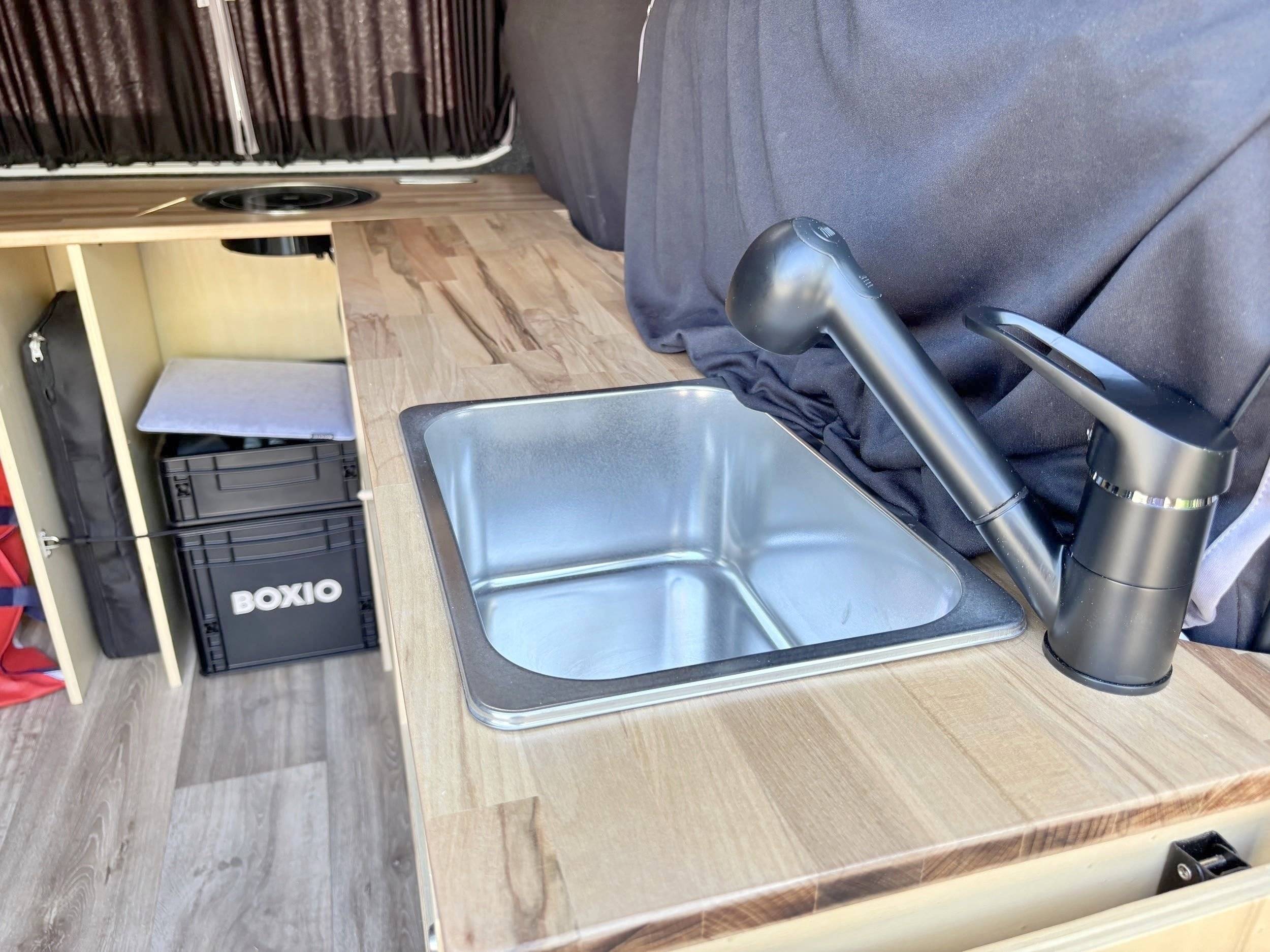 Coin cuisine Volkswagen T6 Long 2,0 l 150 ch - Yescapa