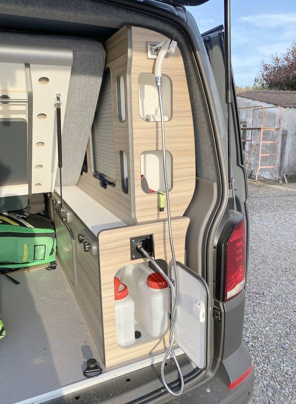 Van Mania North-West