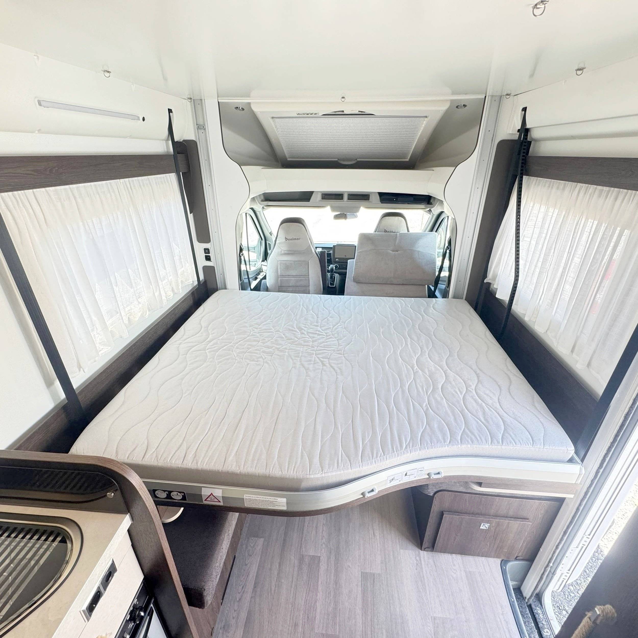 Dormidas Ford Benimar tesoro 440 up - Yescapa