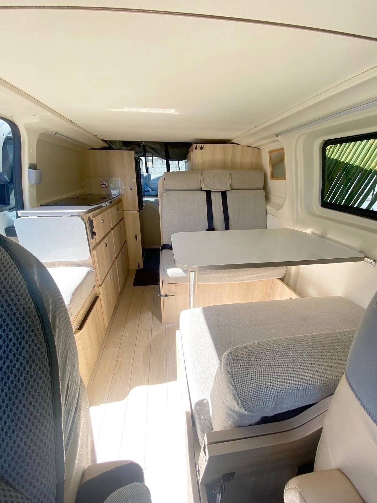 Rapido FORD TRANSIT CUSTOM