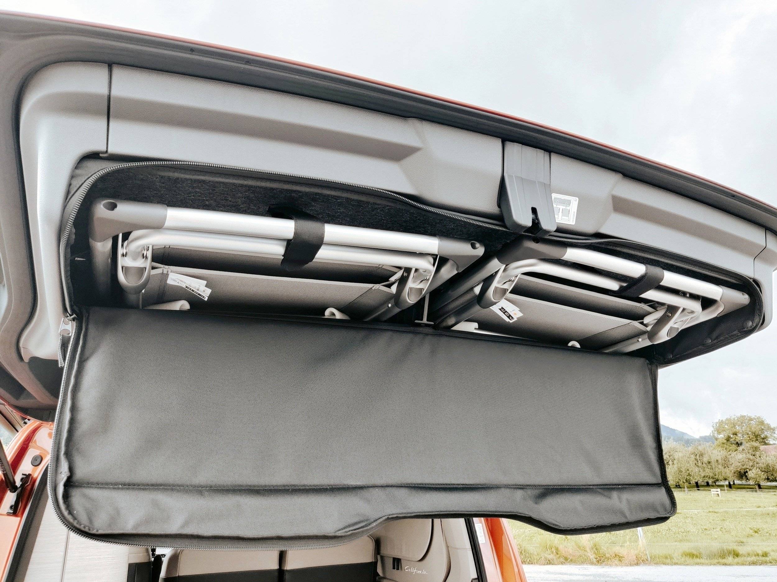 Volkswagen T7 New California Ocean PHEV 4M