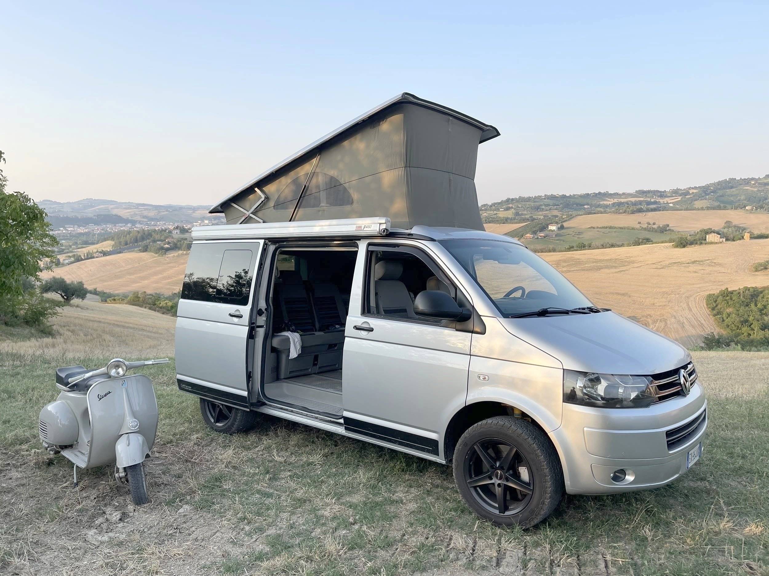 Berth Volkswagen T5 2,0 l 180 ch - Yescapa