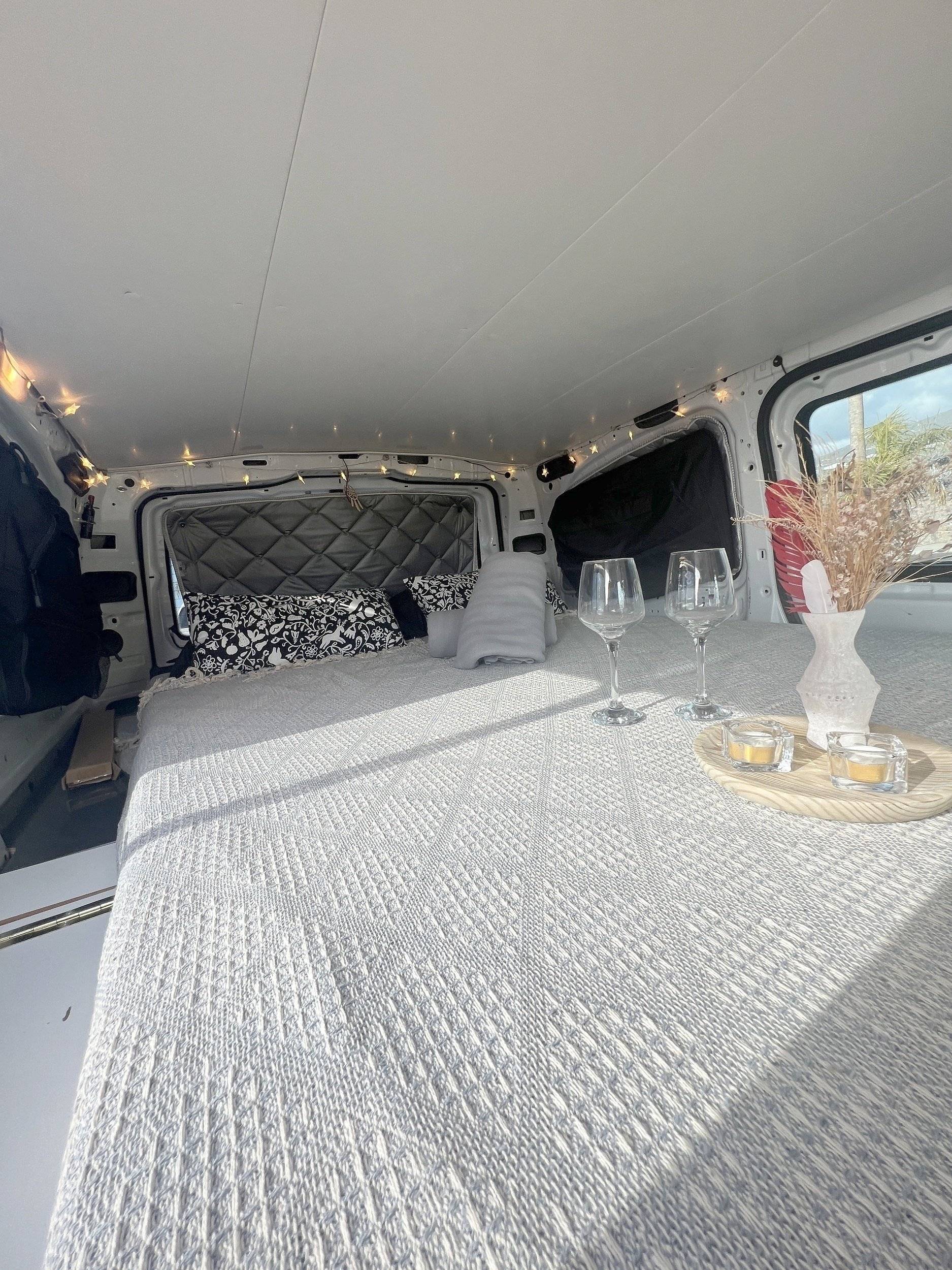 Berth Mercedes - Yescapa