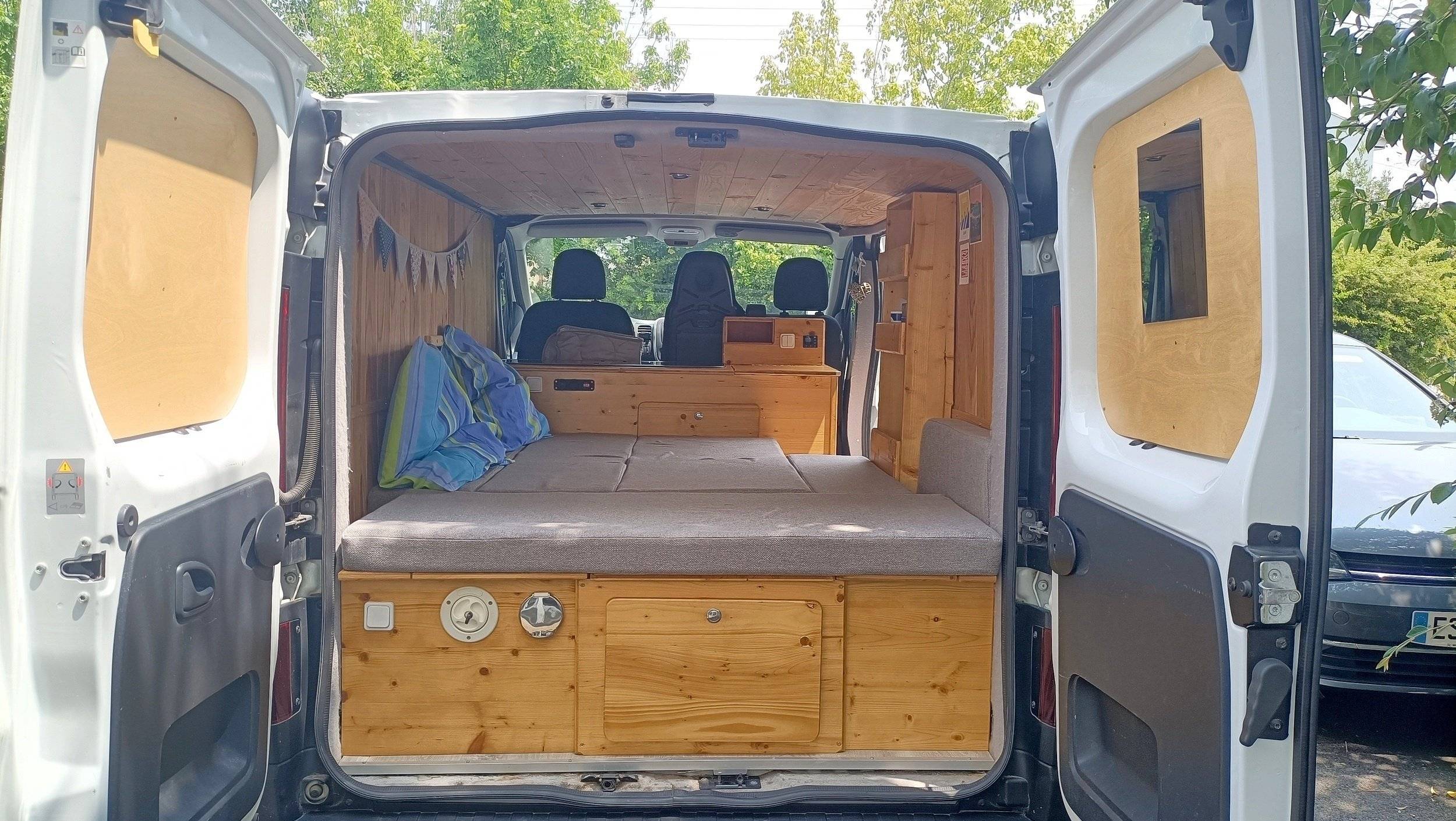 Couchages Renault Trafic - Yescapa