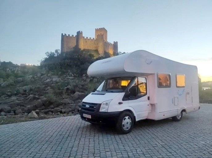 Challenger ford transit