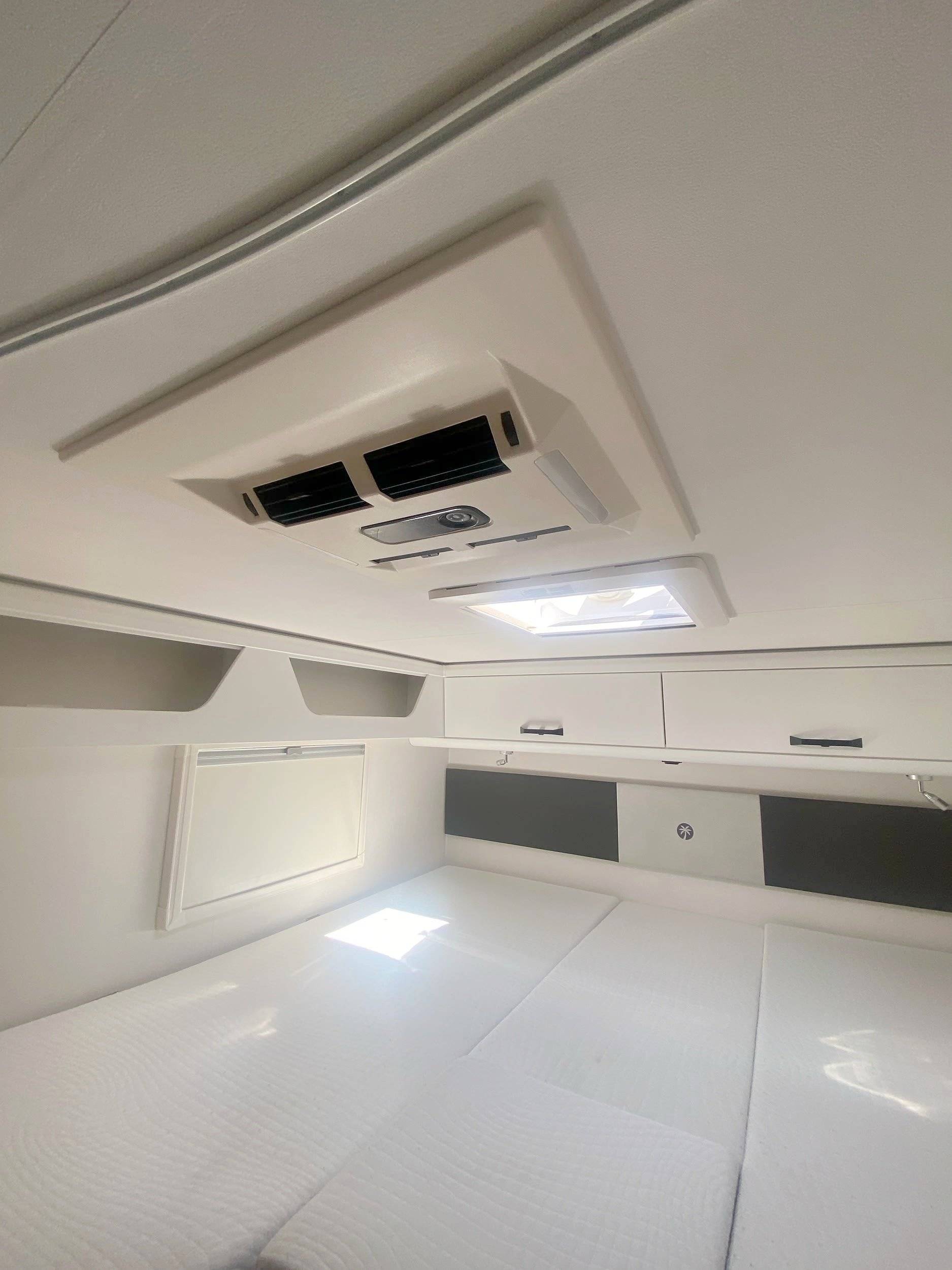 Berth Fiat Ducato 140 ch - Yescapa