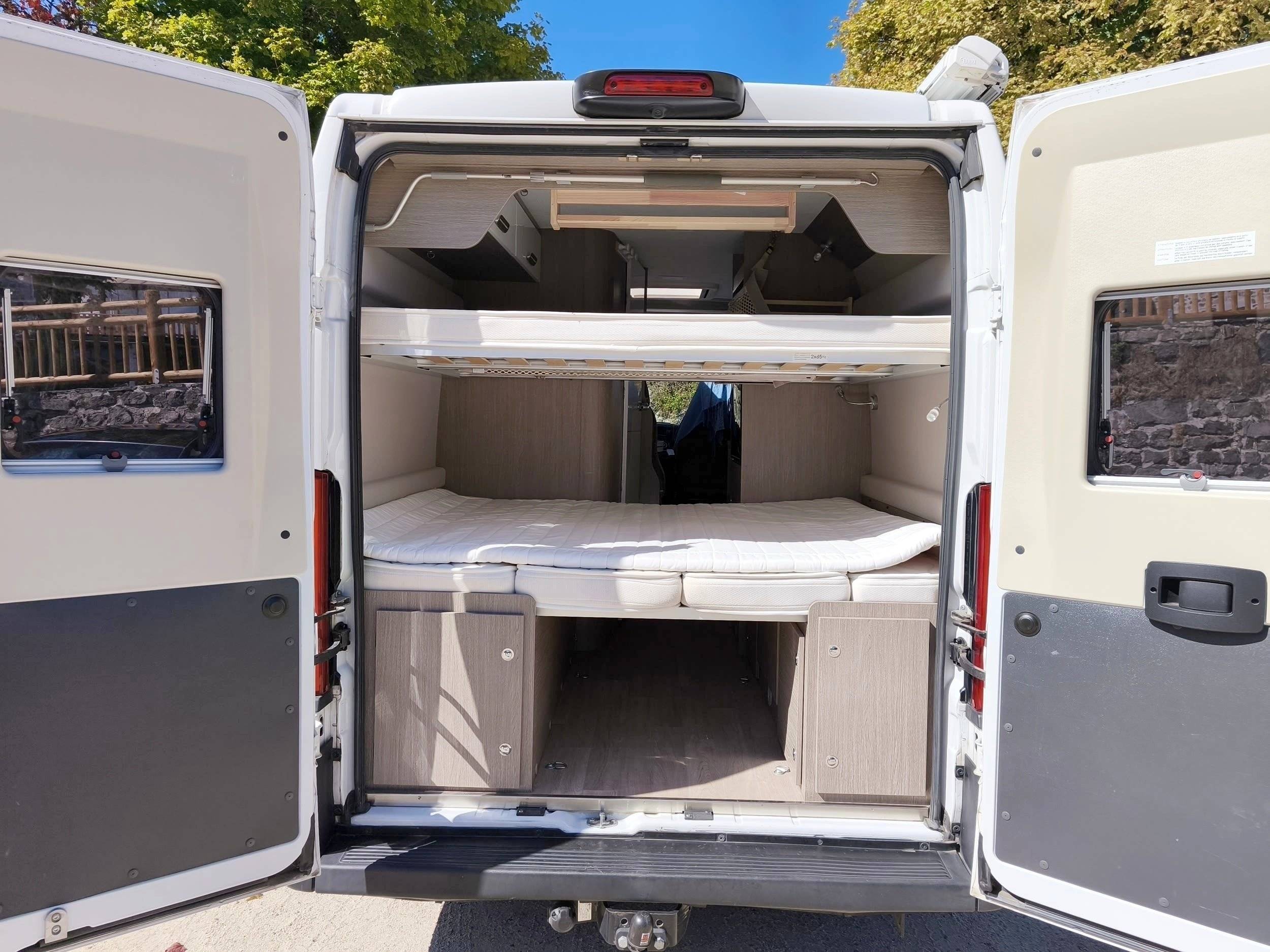 Couchages Fiat Ducato 2,3 l 140ch - Yescapa
